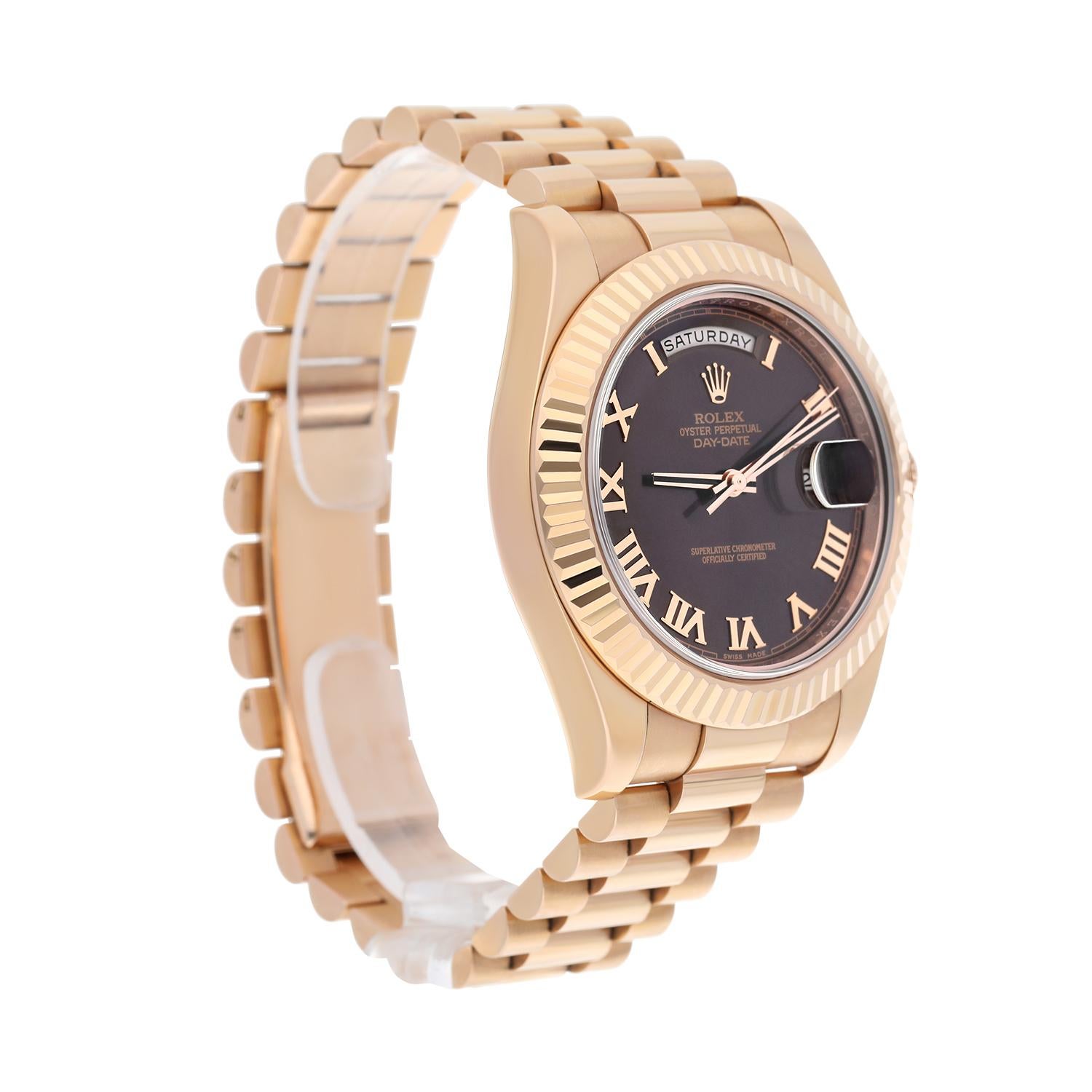 Rolex 41mm Day-Date 218235 18K Everose Gold President Bracelet Esfera Chocolate en Excelente estado para la venta en New York, NY