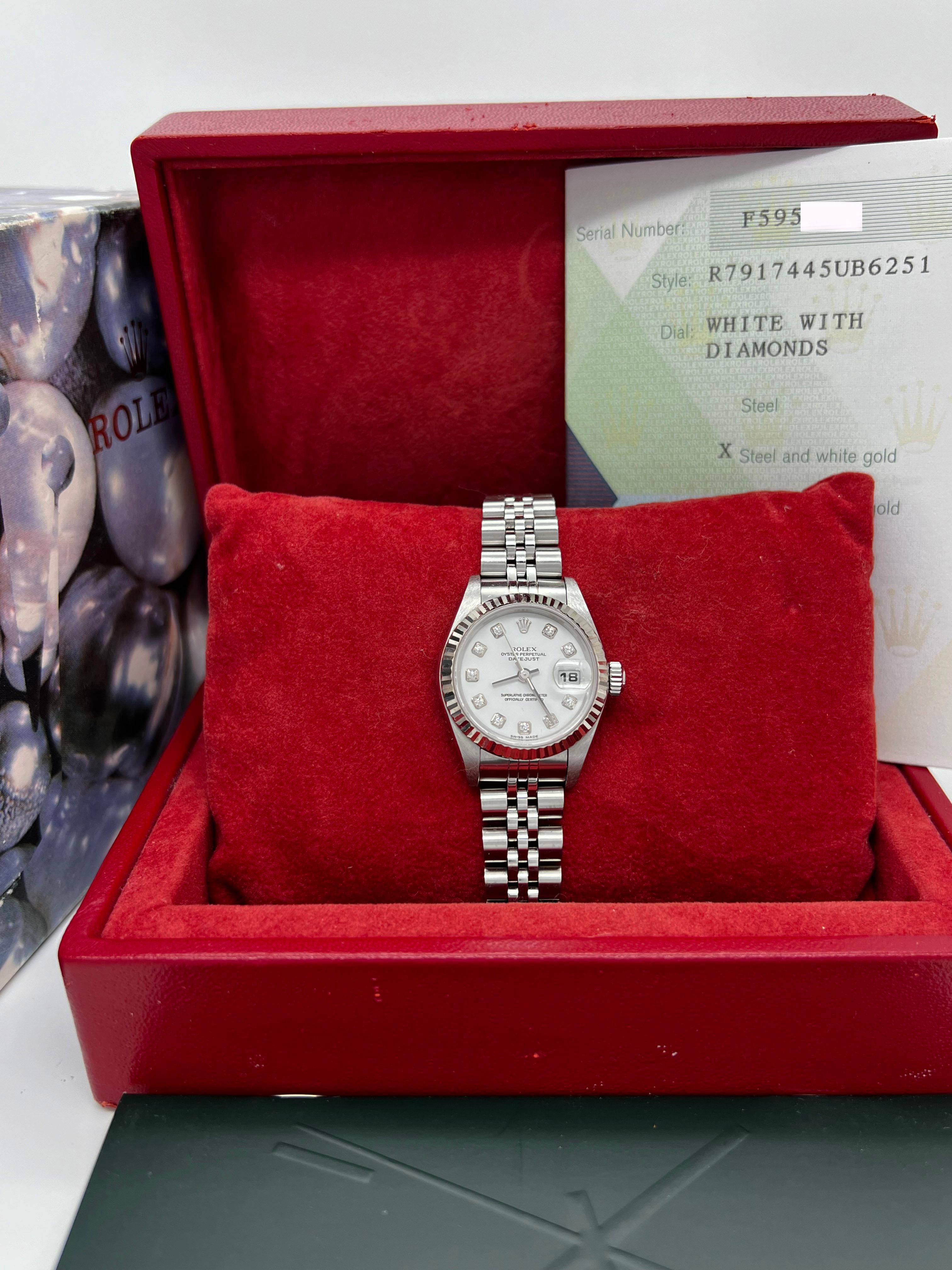 Rolex 79174 Ladies Datejust White Diamond Dial Stainless Steel Box Paper 2004 In Excellent Condition For Sale In San Diego, CA