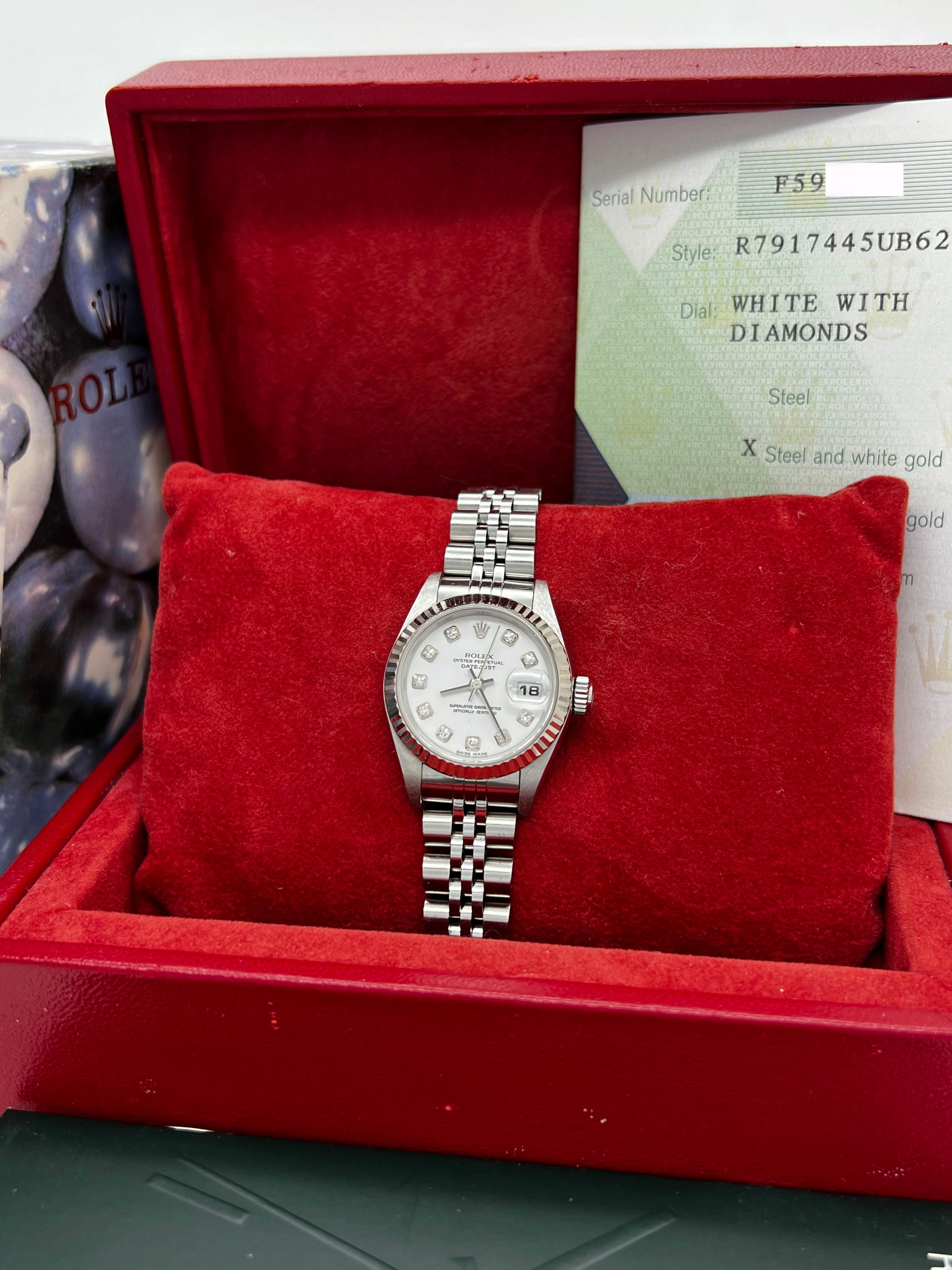 Rolex 79174 pour femmes Datejust avec cadran blanc en acier inoxydable et papier boîte 2004 Pour femmes en vente