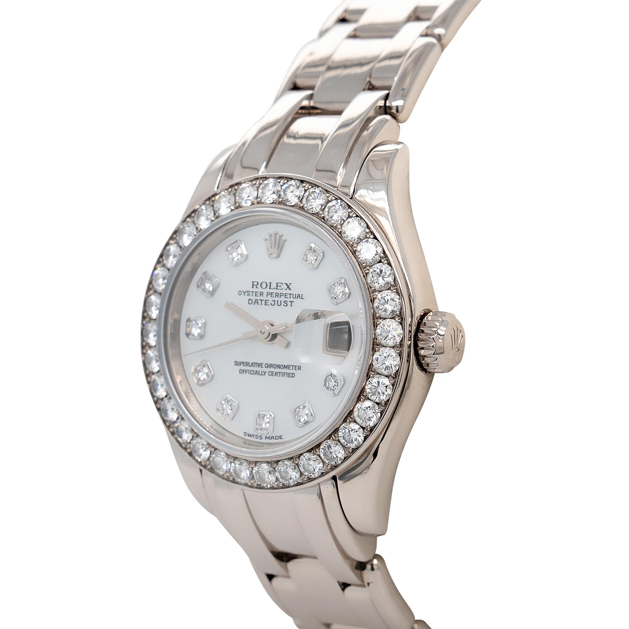 Rolex 80299 18k White Gold Datejust Mother of Pearl Dial and Diamond Bezel Ladie In Excellent Condition For Sale In Boca Raton, FL