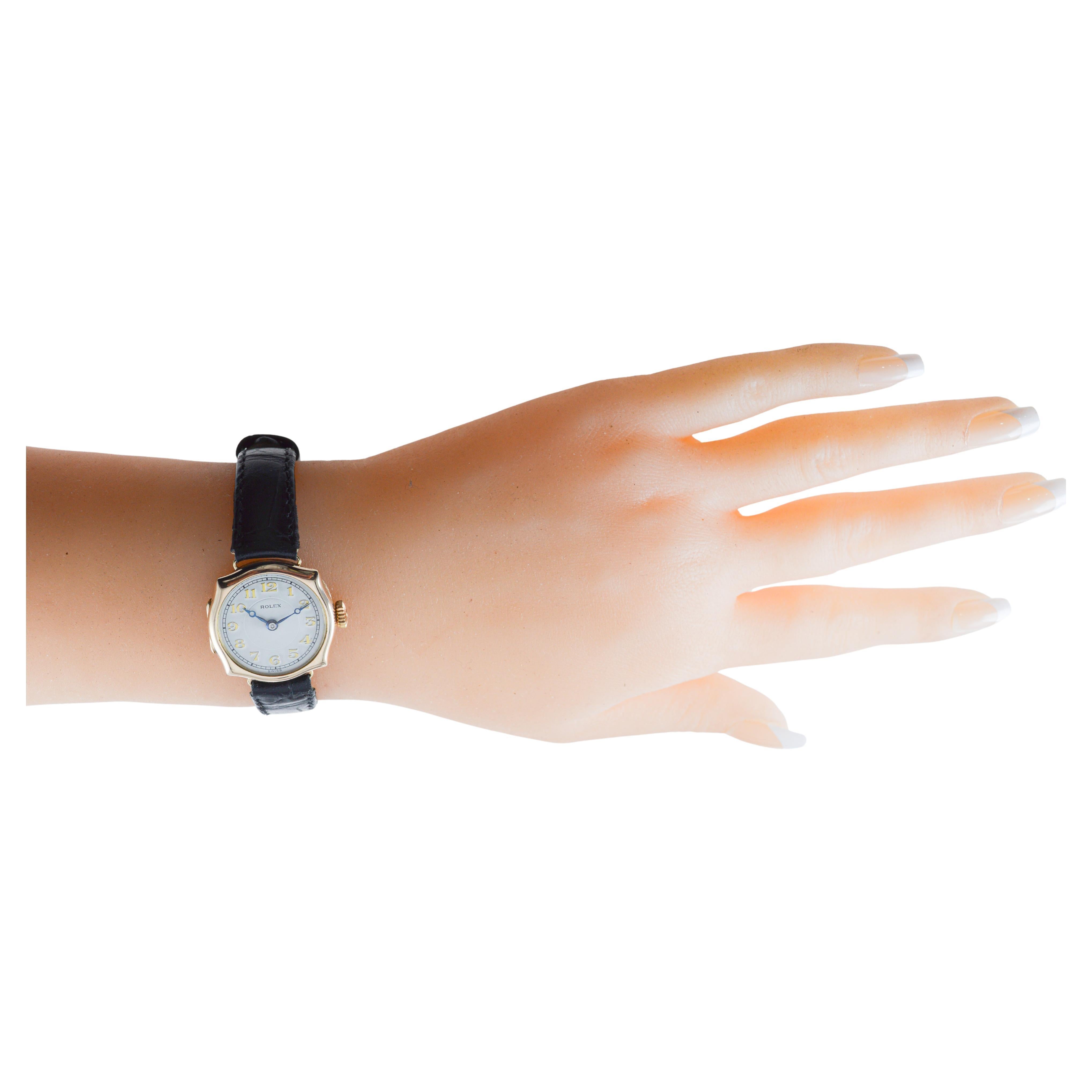 Rolex 9Ct, montre pour dames Hand Made de 1915 en vente 11