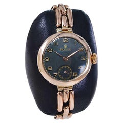 Rolex 9ct. Massives massives Roségold Britisches gepunztes Damen "Kampagne""-Stil von 1915
