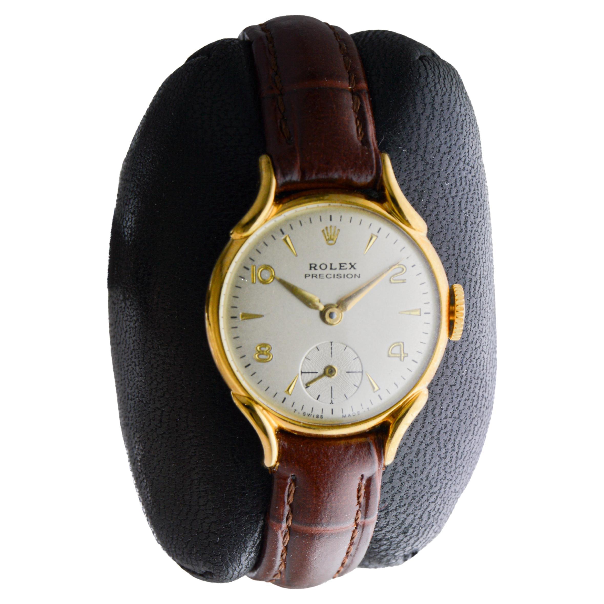 Rolex 9Kt Oro massiccio Mid Century Orologio rotondo circa 1950 In condizioni ottime in vendita a Long Beach, CA