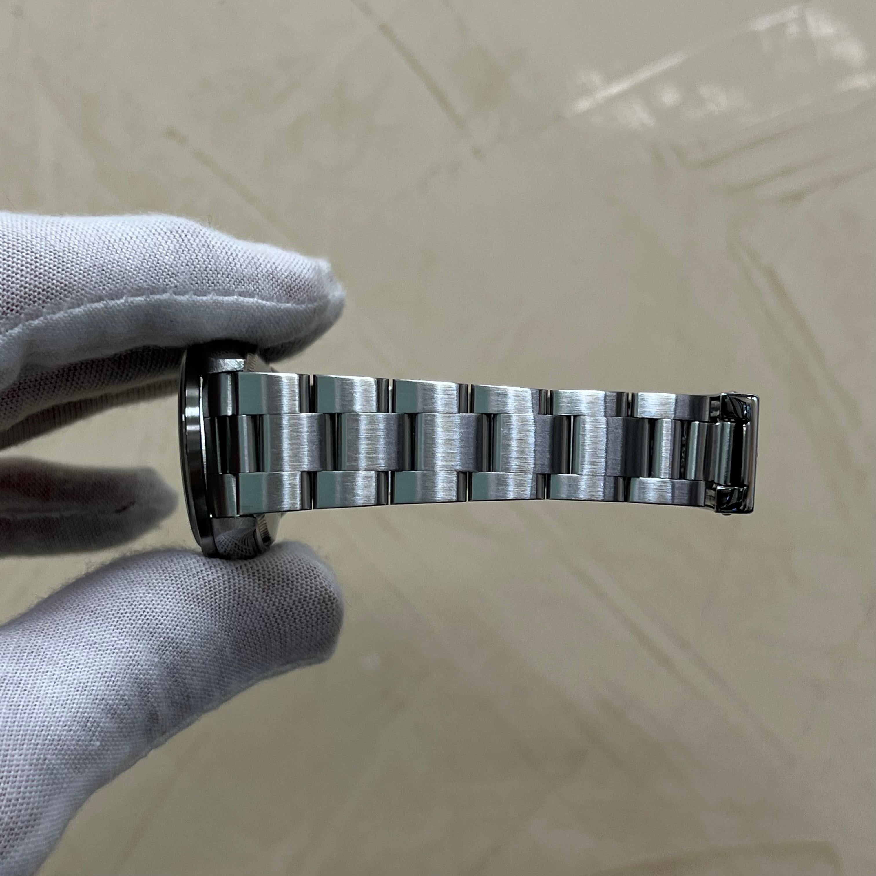 Rolex Air King 14010 Black Dial Stainless Steel 34mm For Sale 8