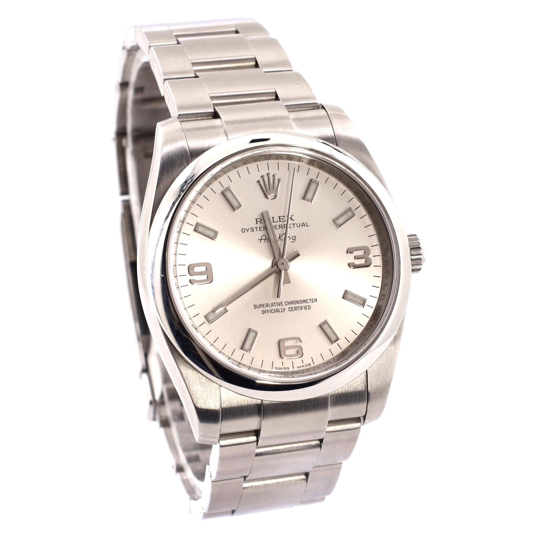 Condition: Great. Minor wear throughout case and bracelet.
Accessories: No Accessories
Measurements: Case Size/Width: 34mm, Watch Height: 12mm, Band Width: 19mm, Wrist circumference: 6.25