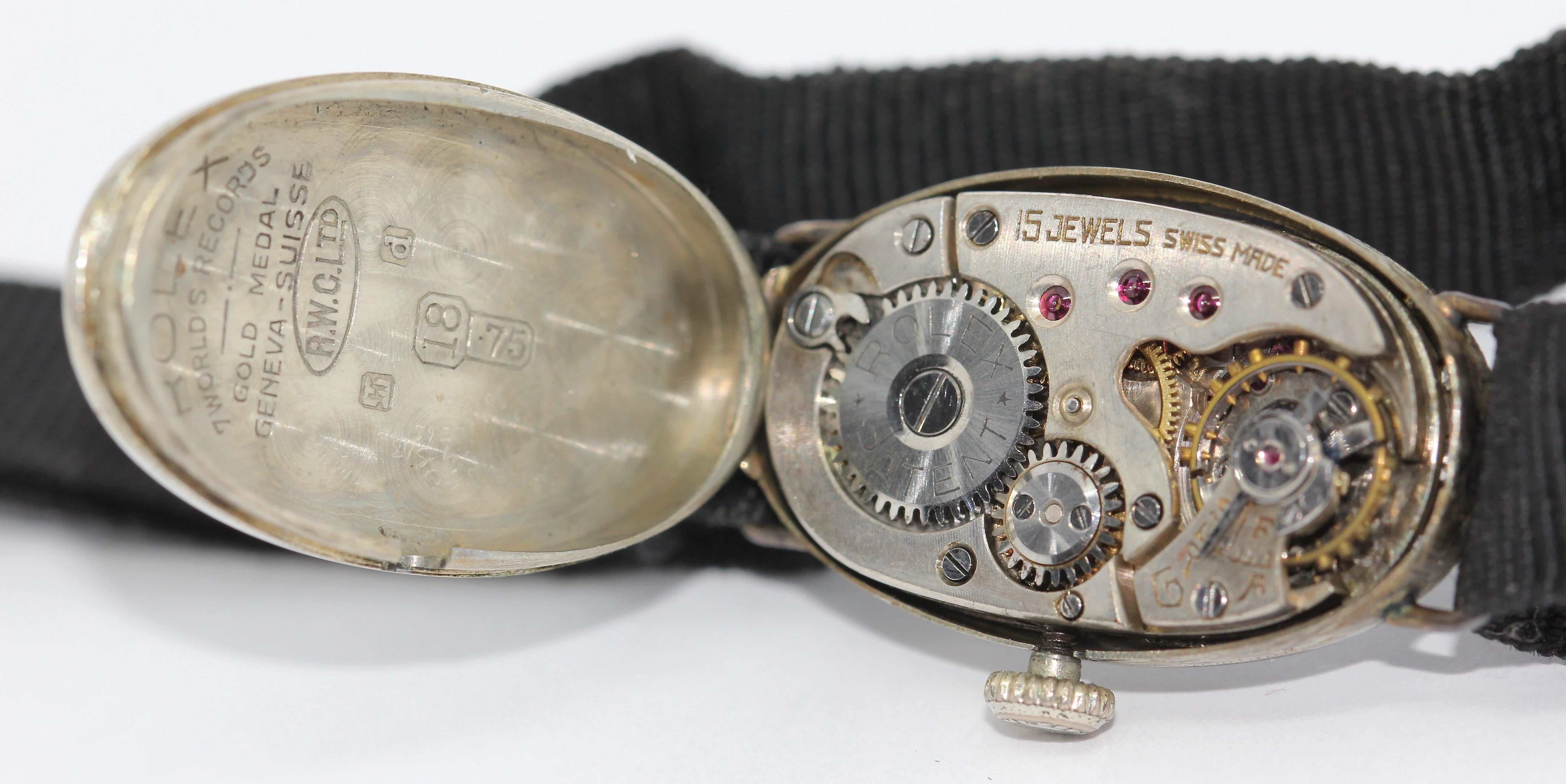 Rolex, Art Deco Ladies Wristwatch, 18 Karat White Gold with Diamonds 3