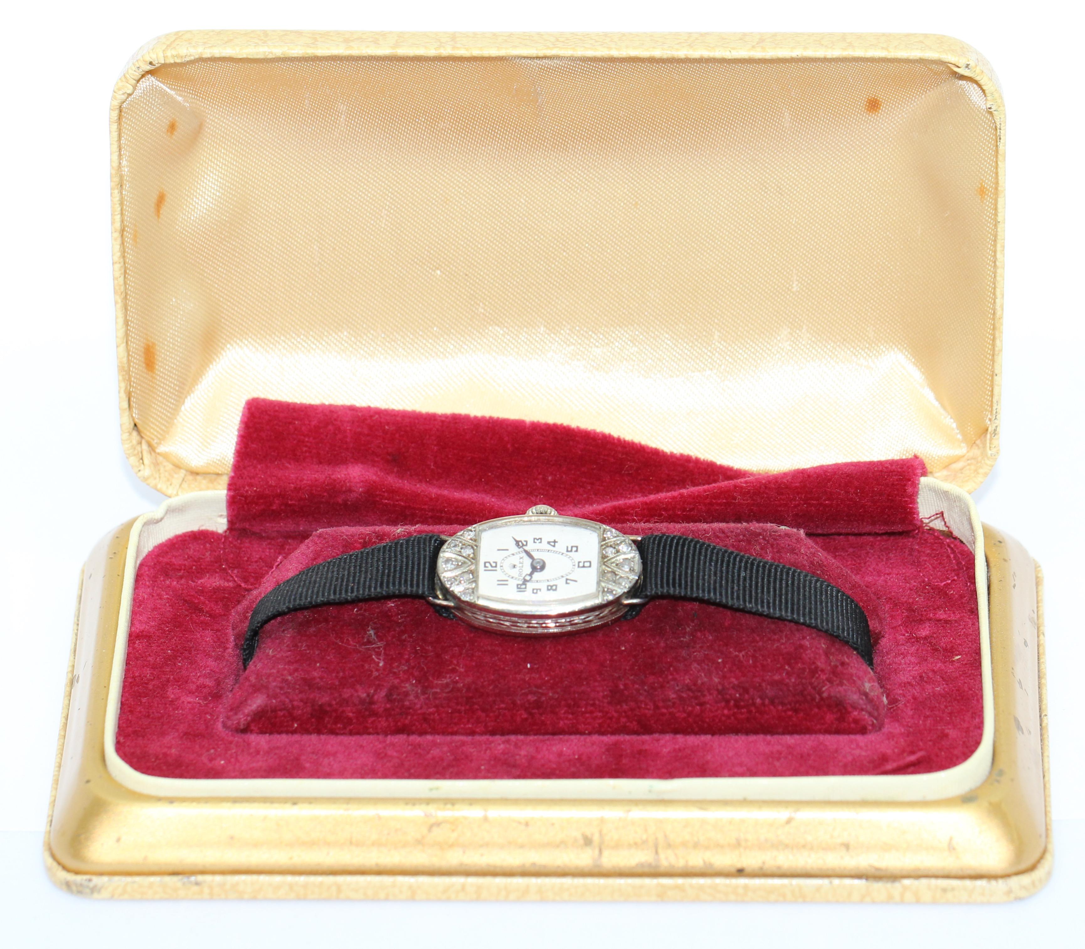 Rolex, Art Deco Ladies Wristwatch, 18 Karat White Gold with Diamonds 5