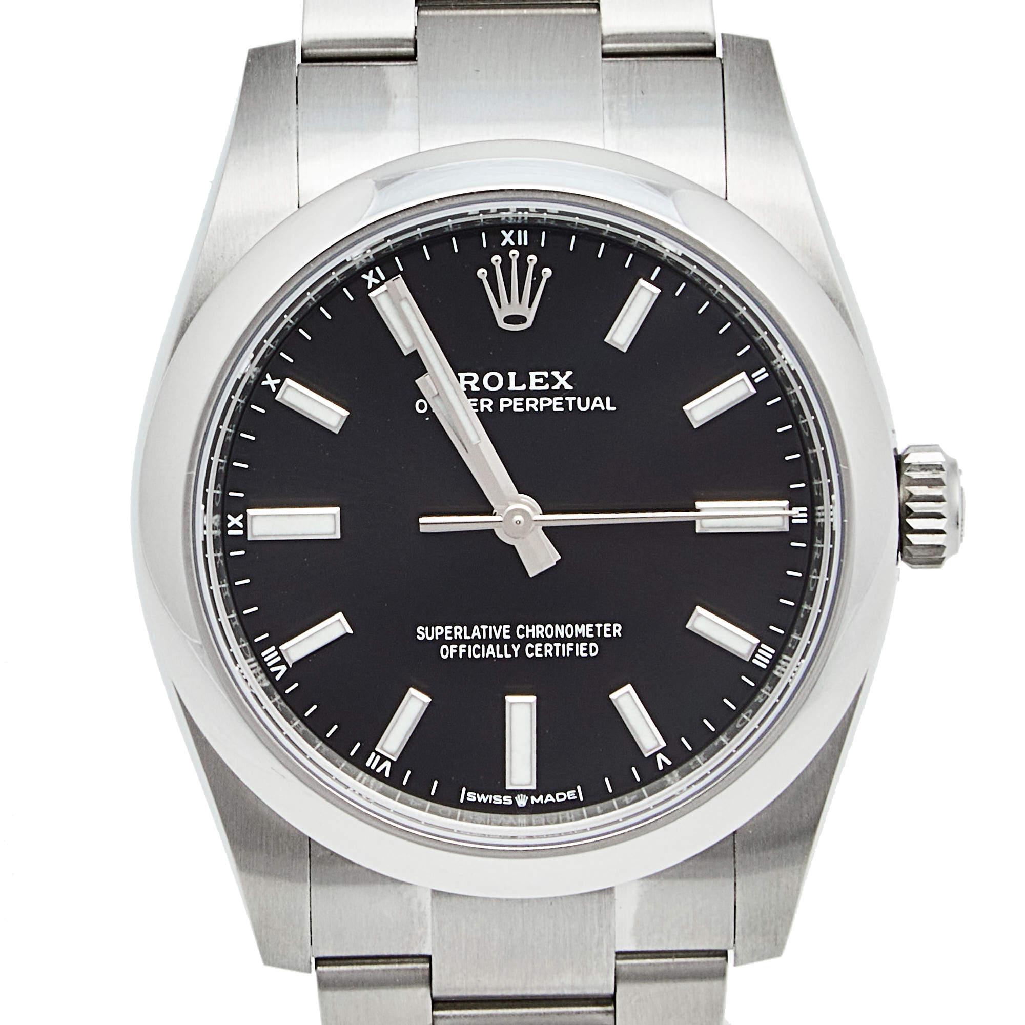 Rolex Black Stainless Steel Oyster Perpetual 124200 Women's Wristwatch 34 mm In Good Condition For Sale In Dubai, Al Qouz 2