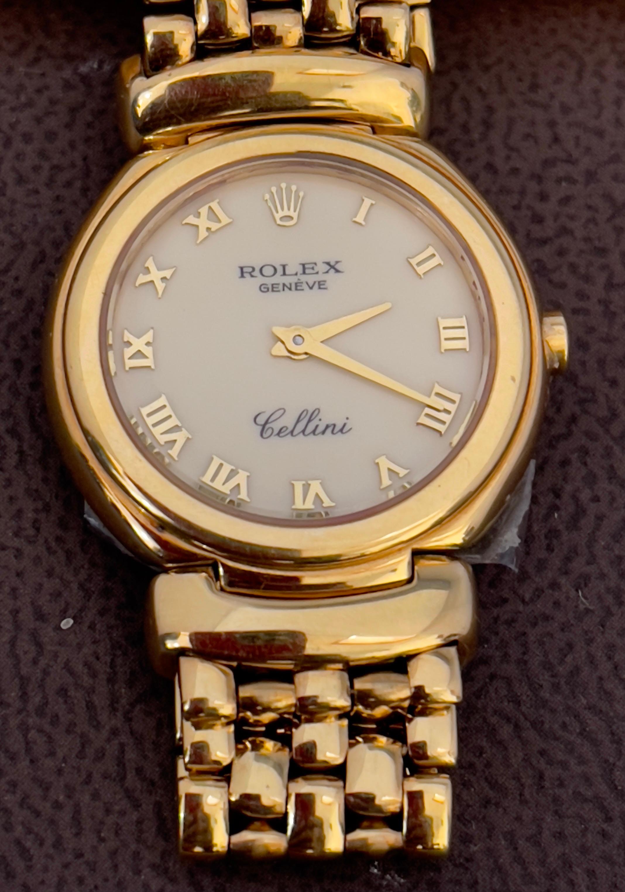 Rolex 'Cellini' 18 Karat Gold Mother of Pearl Watch 66.5 Grams 5
