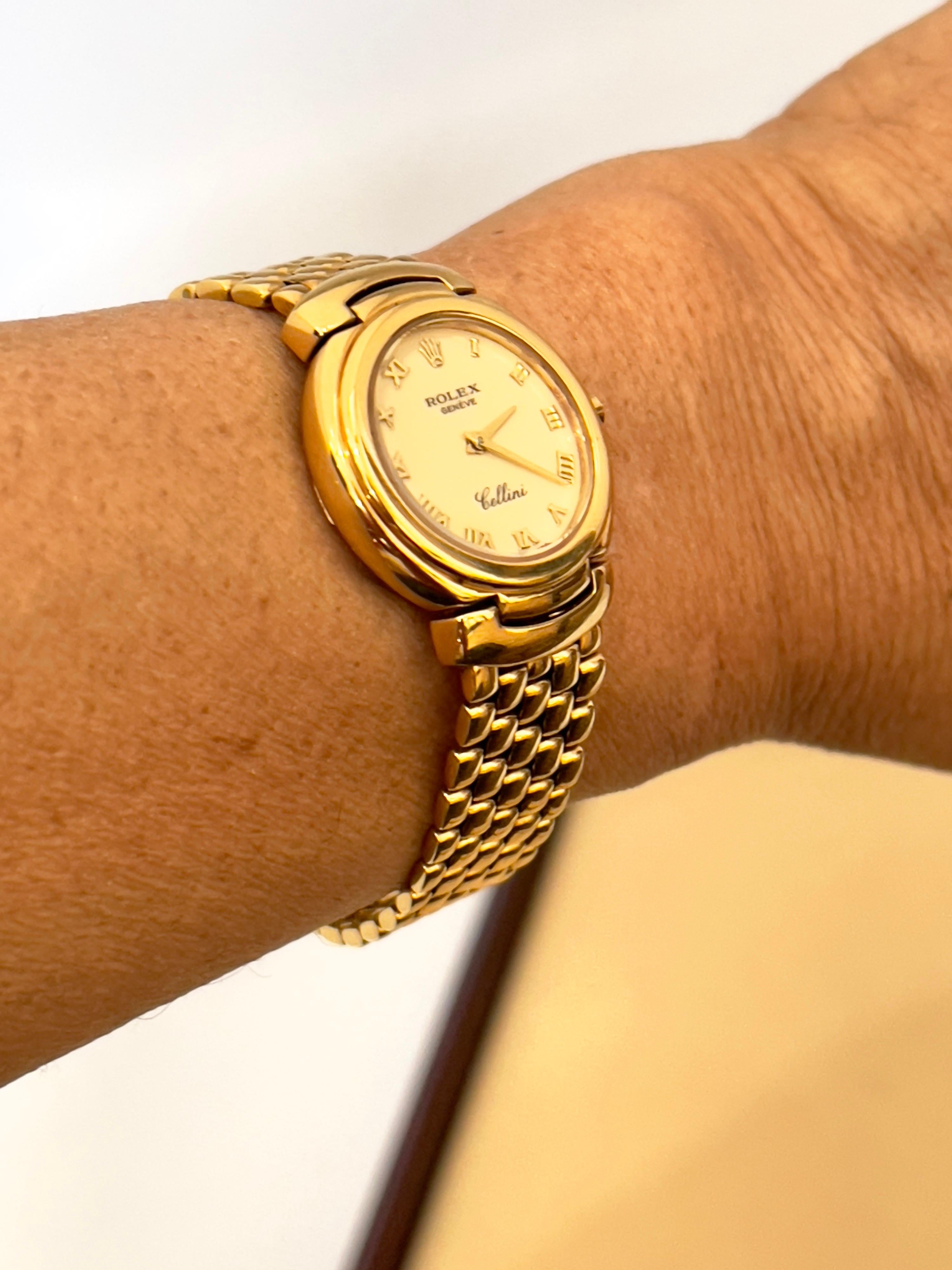 Rolex 'Cellini' 18 Karat Gold Mother of Pearl Watch 66.5 Grams In Excellent Condition In New York, NY