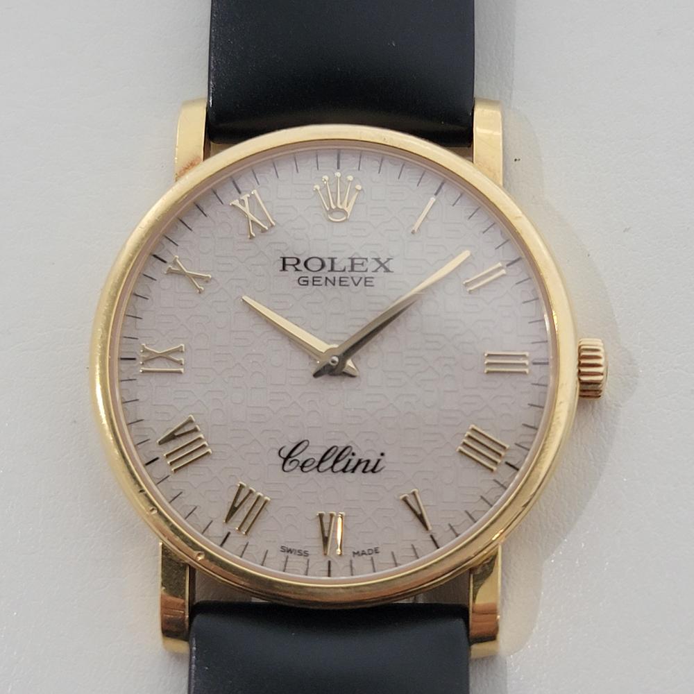 Luxurious elegance, Men's 18K solid gold Rolex Cellini 5115 manual wind dress watch, c.2010, in excellent working condition, with original 18k Rolex buckle. Verified authentic by a master watchmaker. Gorgeous, Geneve-hallmarked Rolex signed computer