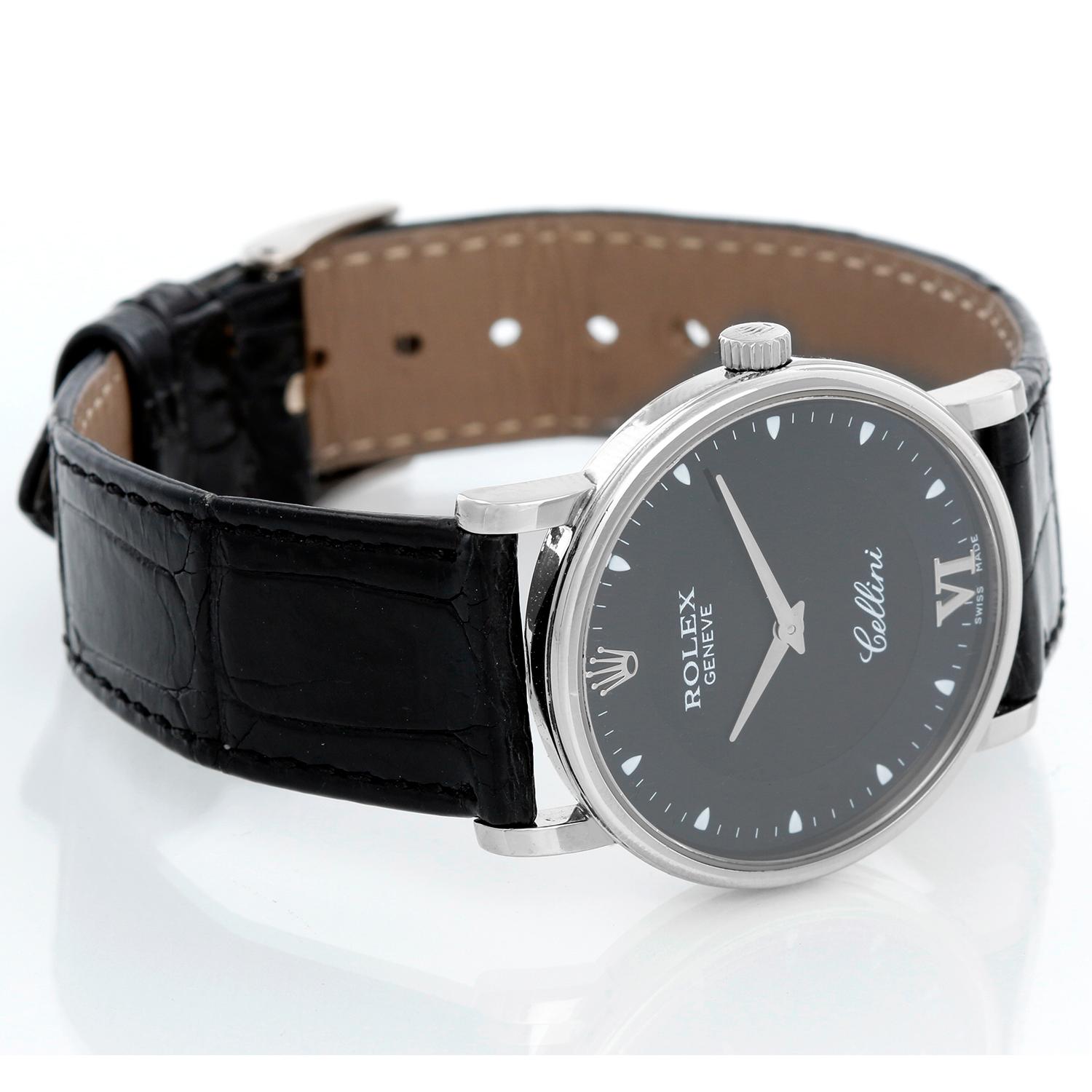 Rolex Cellini Classic 18k Weißgold Herrenuhr 5115/9 - Handaufzug. Gehäuse aus 18k Weißgold (32 mm Durchmesser). Schwarzes Zifferblatt. Armband mit Rolex-Schließe aus 18 Karat Weißgold. Pre-owned mit benutzerdefinierten Box. 