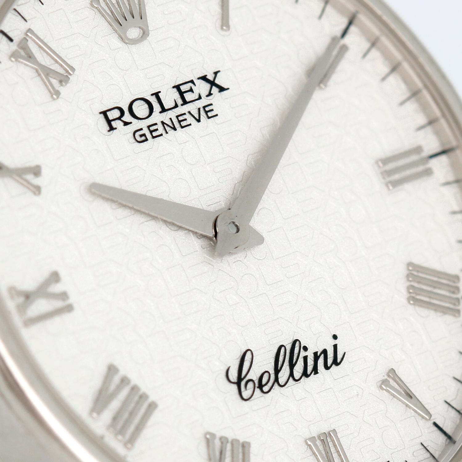 Rolex Cellini Classic Oro bianco 18 carati Uomo 5115/9 - Carica manuale. Classico. Cassa in oro bianco 18k (32 mm). Quadrante bianco Jubilee con numeri romani in rilievo in oro bianco. Cinturino verde con fibbia a codolo. Usato con scatola