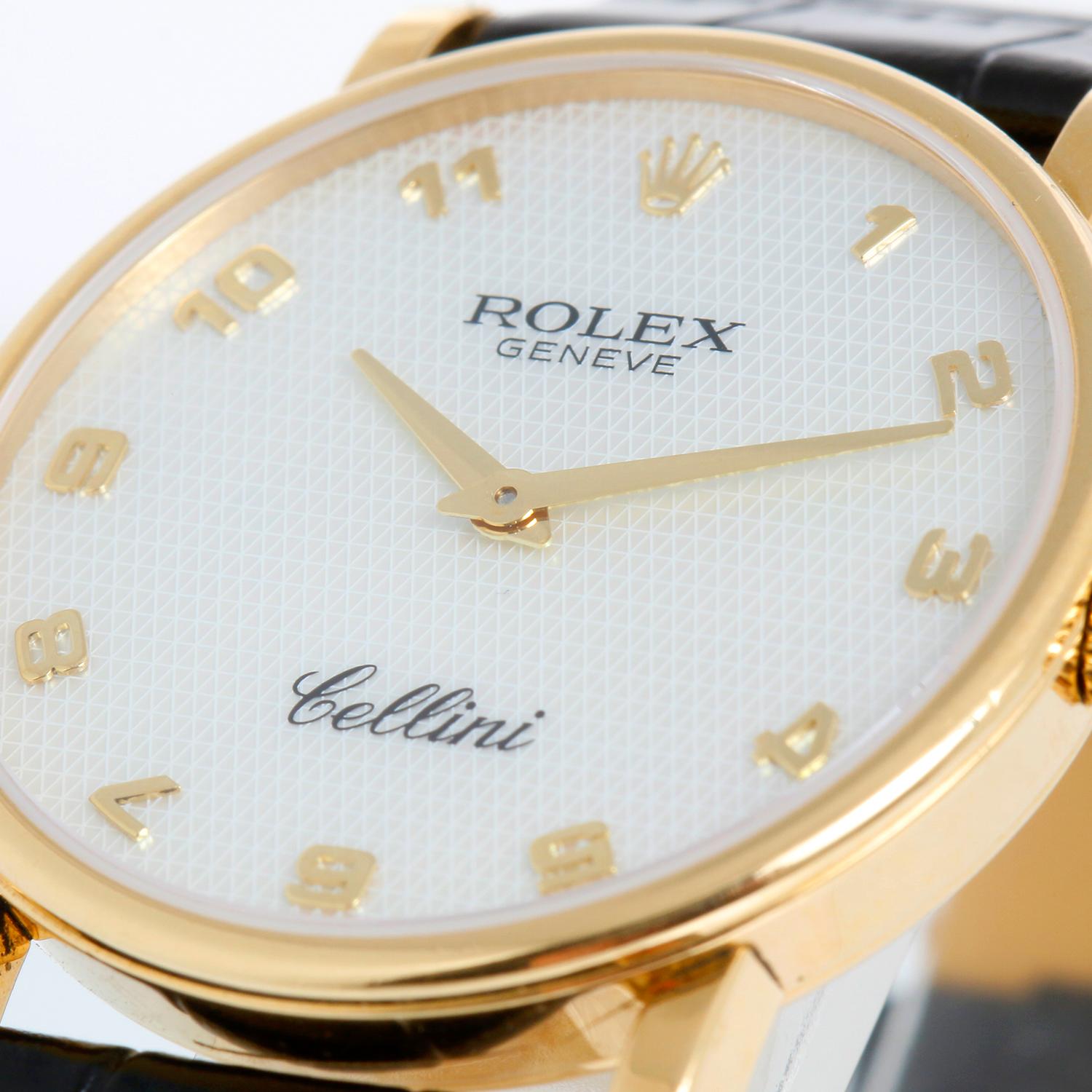 Rolex Cellini Classic 18k Yellow Gold Men's Watch 5115 In Excellent Condition In Dallas, TX