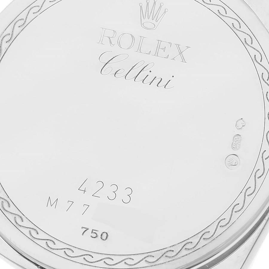 Cellini Danaos: 18 Karat Weiß-Roségold Herrenuhr mit weißem Zifferblatt 4233 im Angebot 3