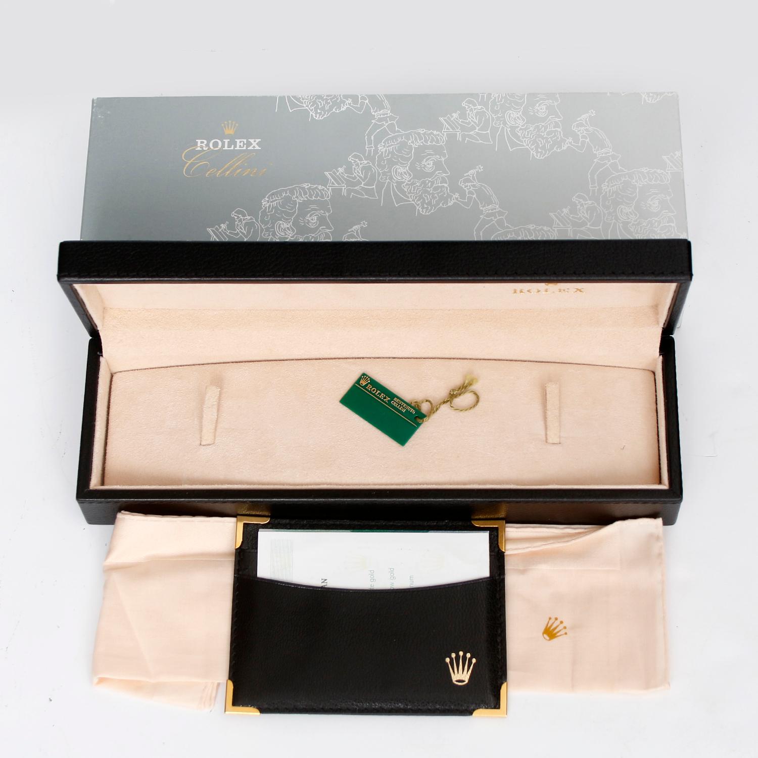 Rolex Cellini Men's 18k Yellow Gold Watch on Strap Band Mod. 4112 1