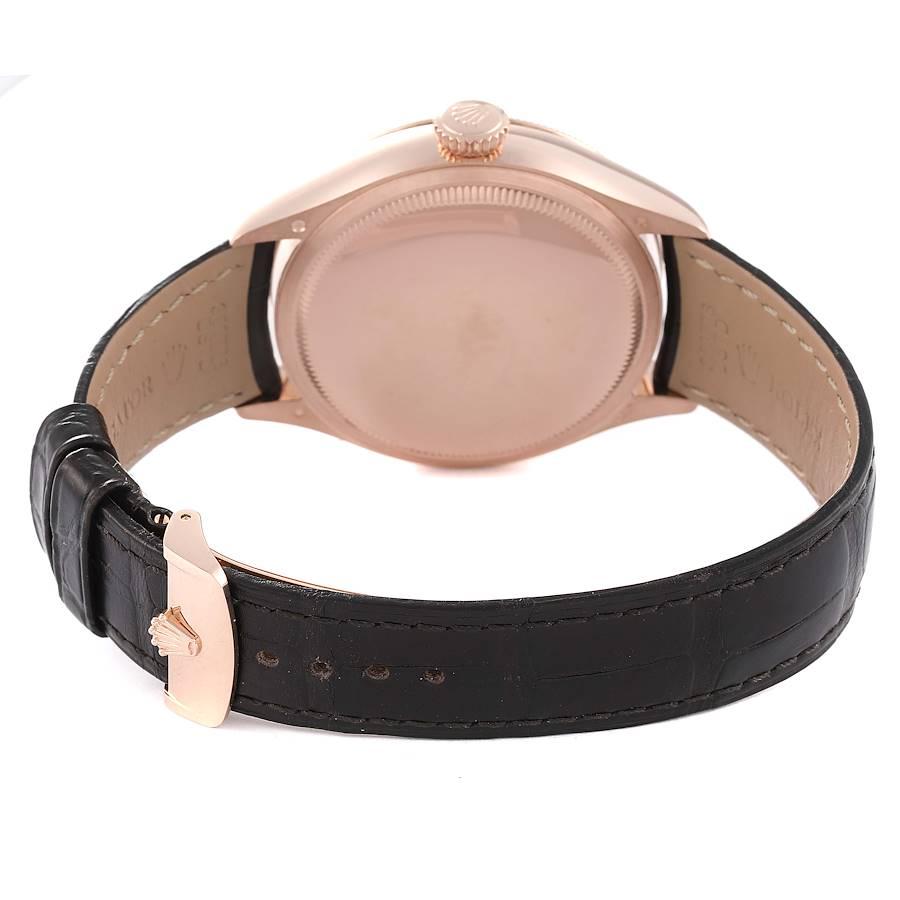 Cellini Moonphase Herrenuhr aus Roségold mit weißem Zifferblatt 50535 im Angebot 5