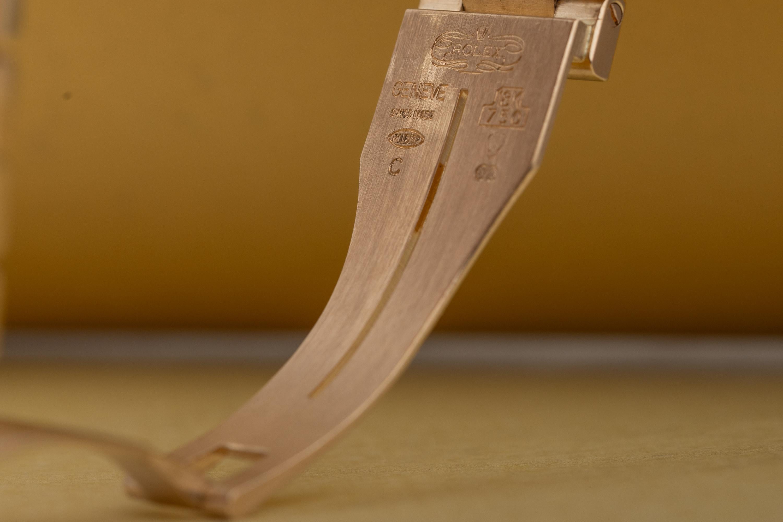 Rolex Cellini  REF. 1650  Diamond Bezel  Gold Dial  1981  18k Yellow Gold For Sale 6