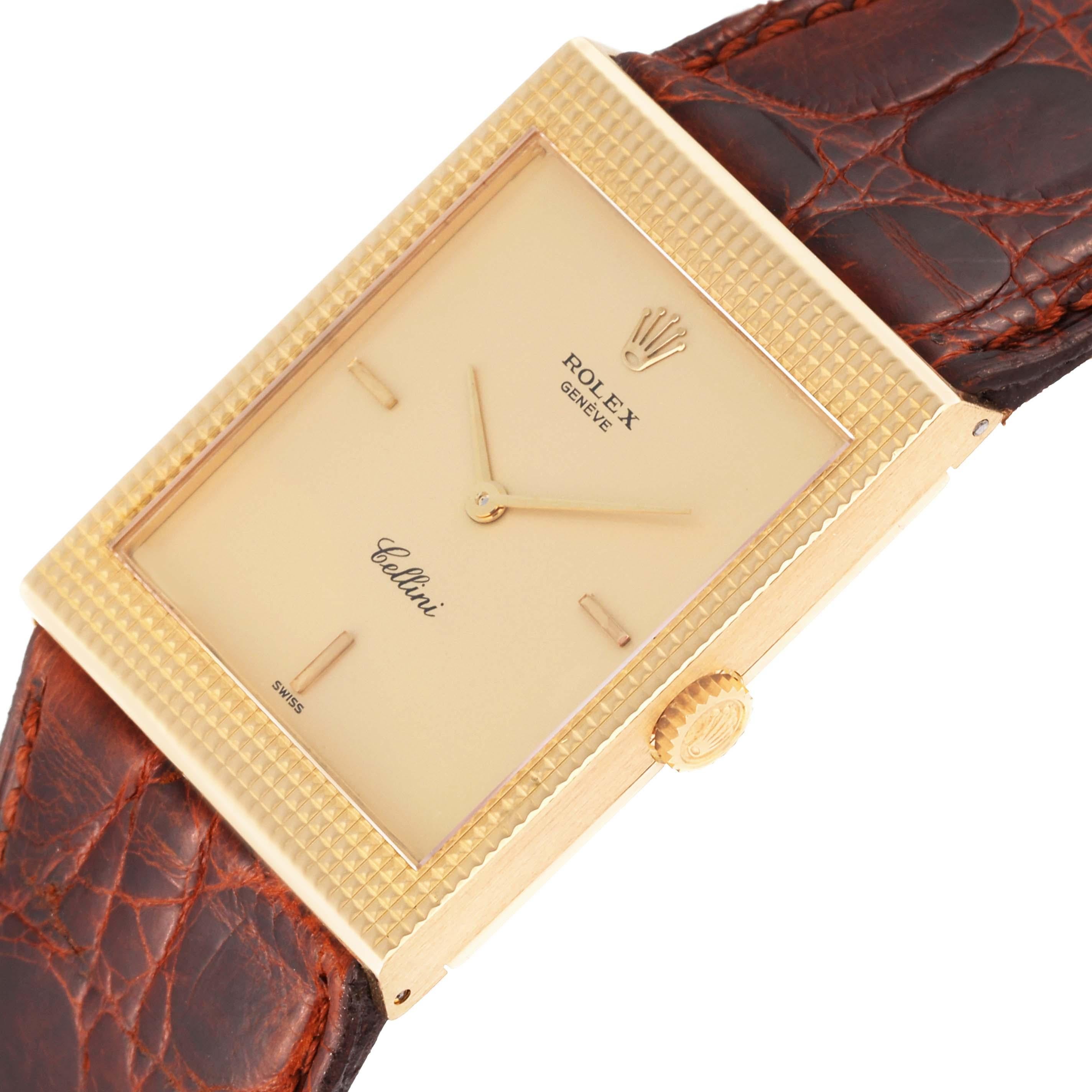 Rolex Cellini Yellow Gold Champagne Dial Vintage Mens Watch 4127 In Good Condition In Atlanta, GA