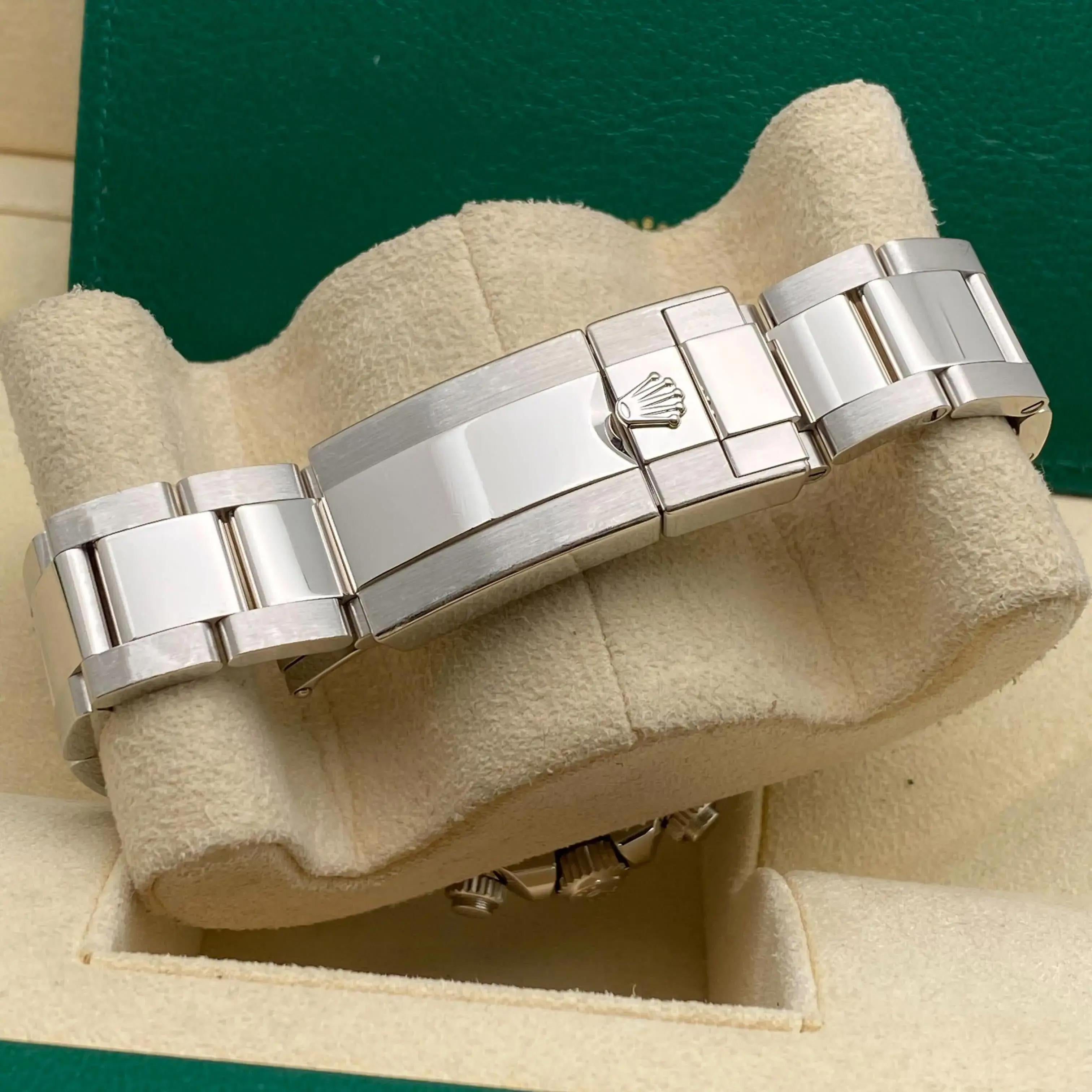 Montre Rolex Cosmograph Daytona 116506 40mm Platinum Index Icy Blue Chestnut en vente 5