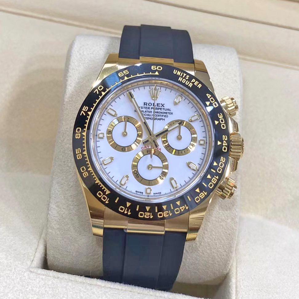 Unworn Professional watch Rolex Cosmograph Daytona 40 mm, 18 ct yellow gold, Ref# 116518LN-0041 - luxury, elegance and practicality.

Make: Rolex
Model: Cosmograph Daytona
Reference: 116518LN-0041
Diameter: 40 mm
Case material: 18 ct yellow