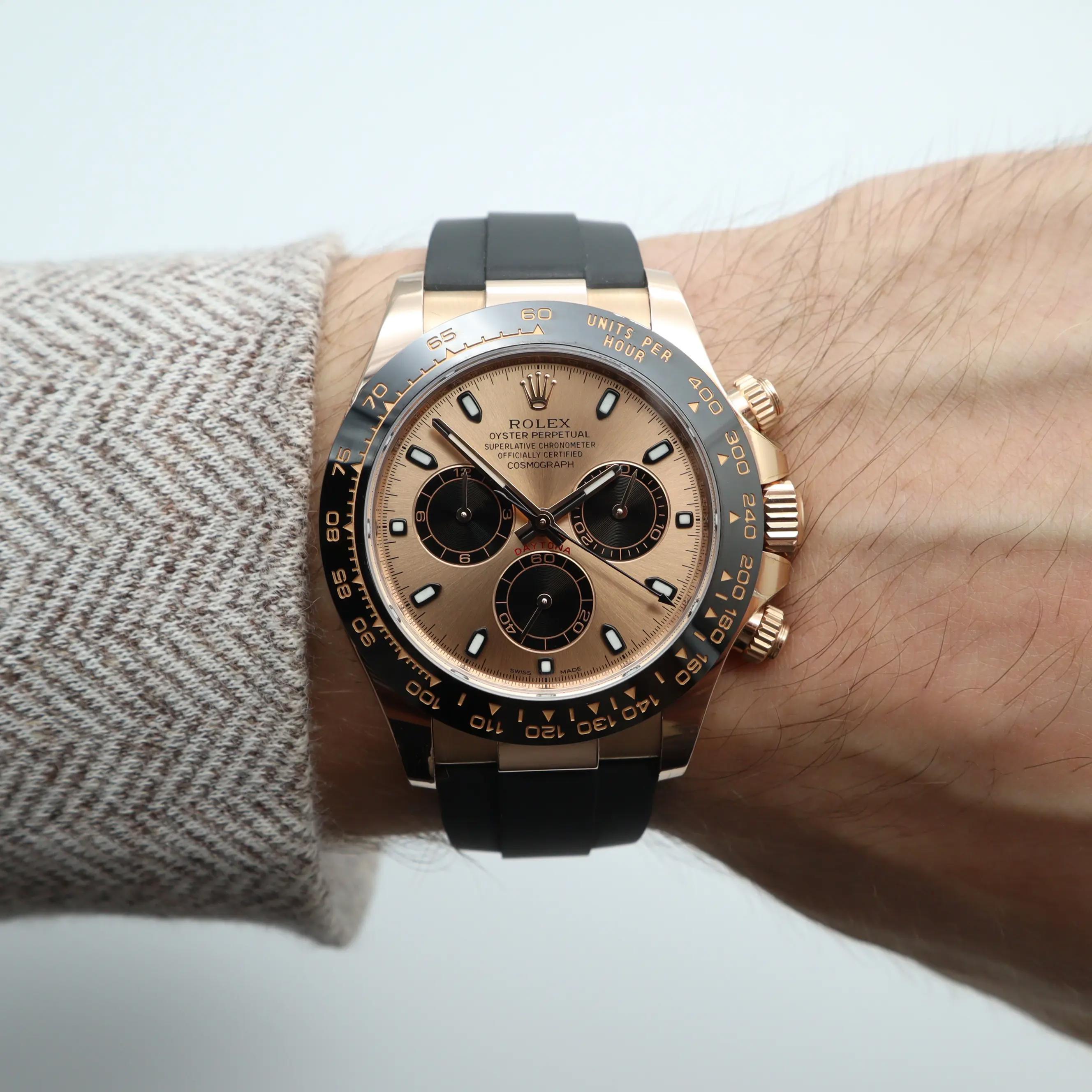 Rolex Cosmograph Daytona 18K Rose Gold Pink Dial Mens Watch 116515LN In Excellent Condition For Sale In New York, NY