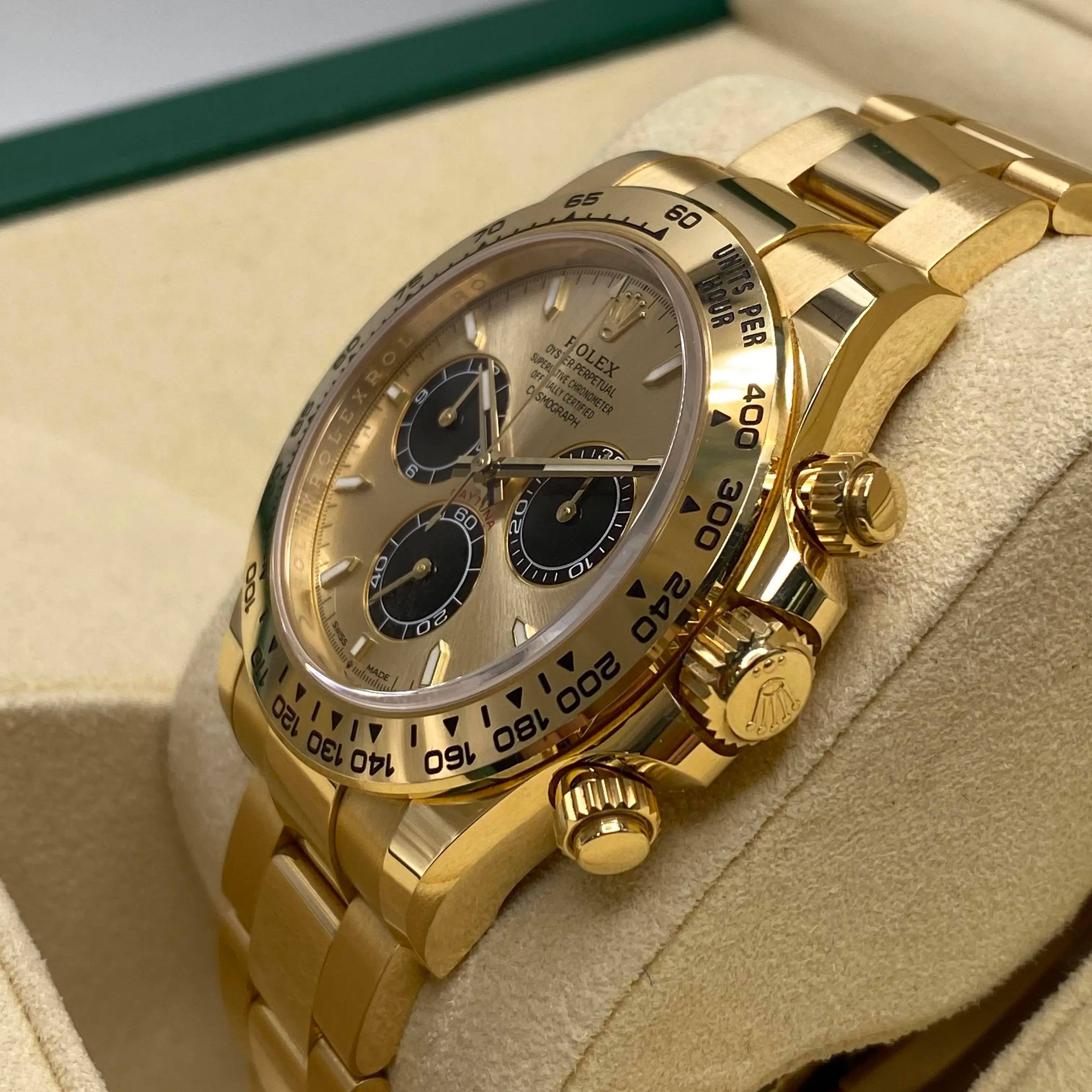 Men's Rolex Cosmograph Daytona 40mm 18K Yellow Gold Champagne Dial Watch 126508 For Sale
