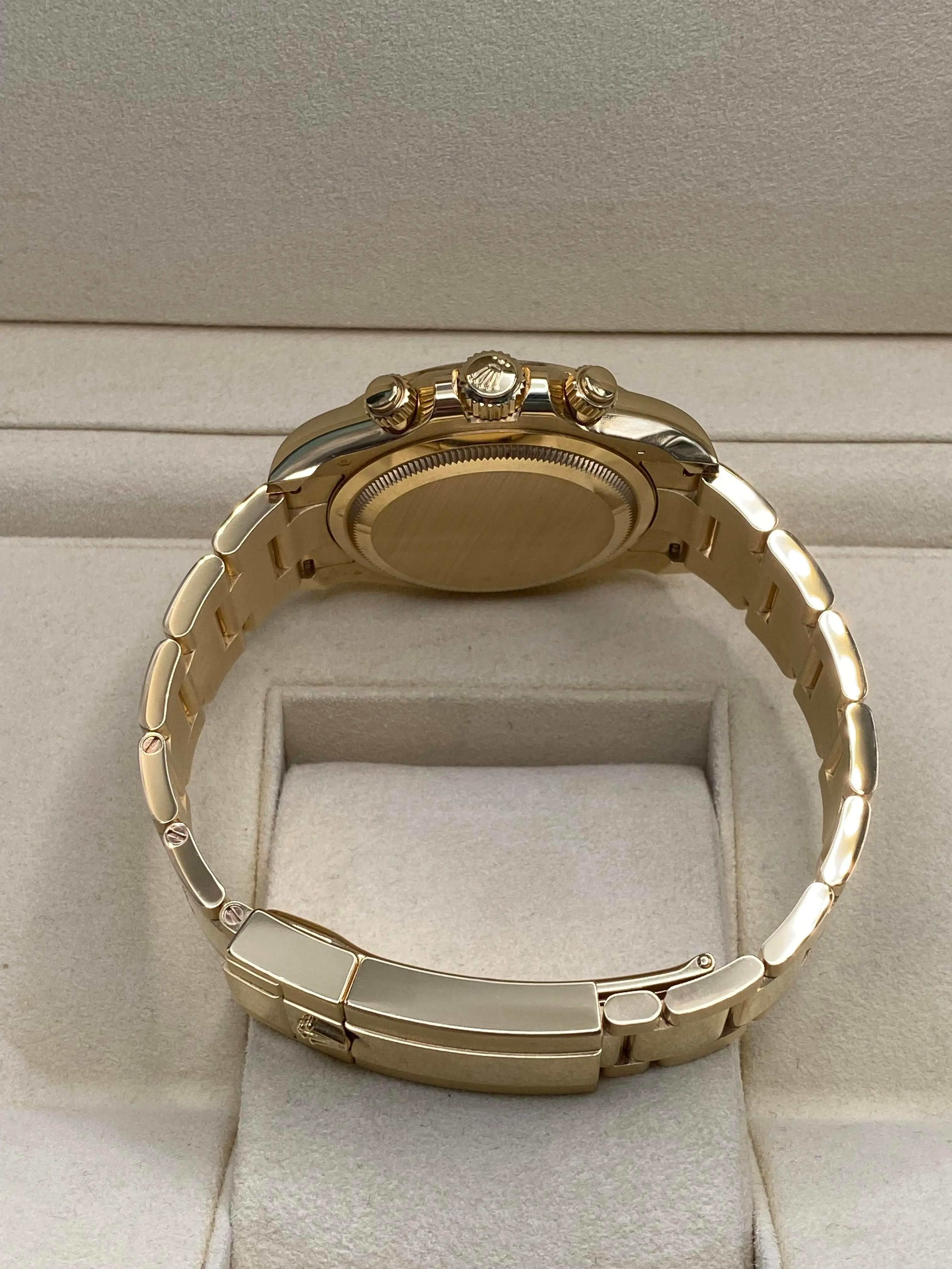 Rolex Cosmograph Daytona 40mm 18K Yellow Gold Champagne Dial Watch 126508 For Sale 2