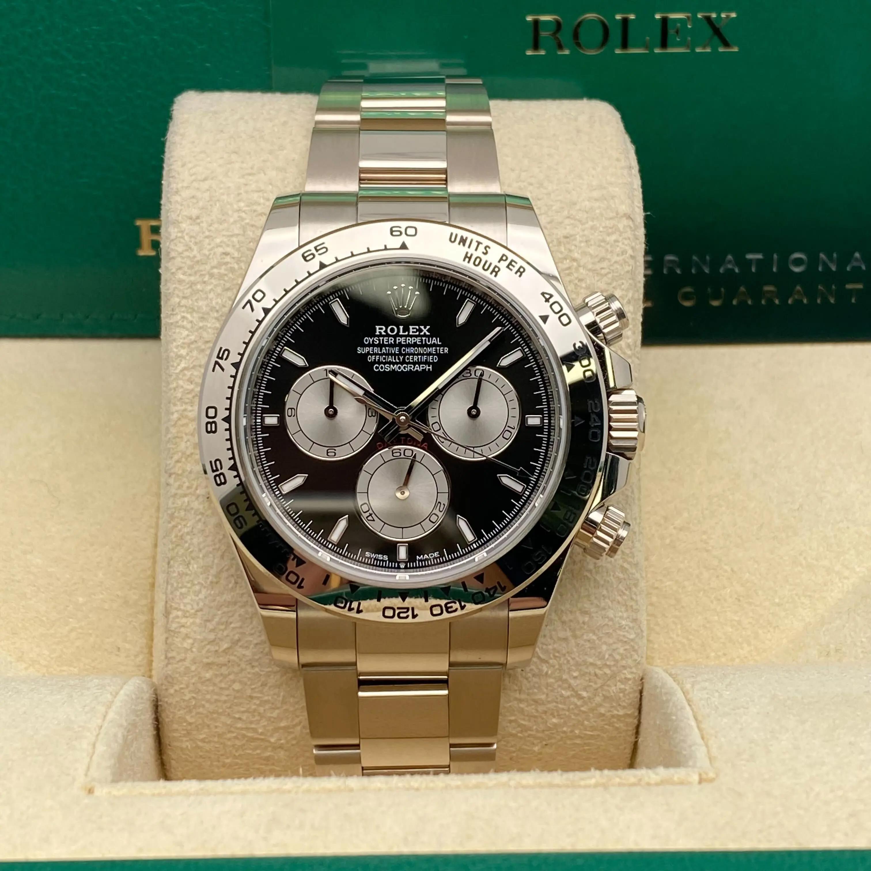 Non indossato. Viene fornito con scatola e documenti originali. 5 anni di garanzia Rolex.