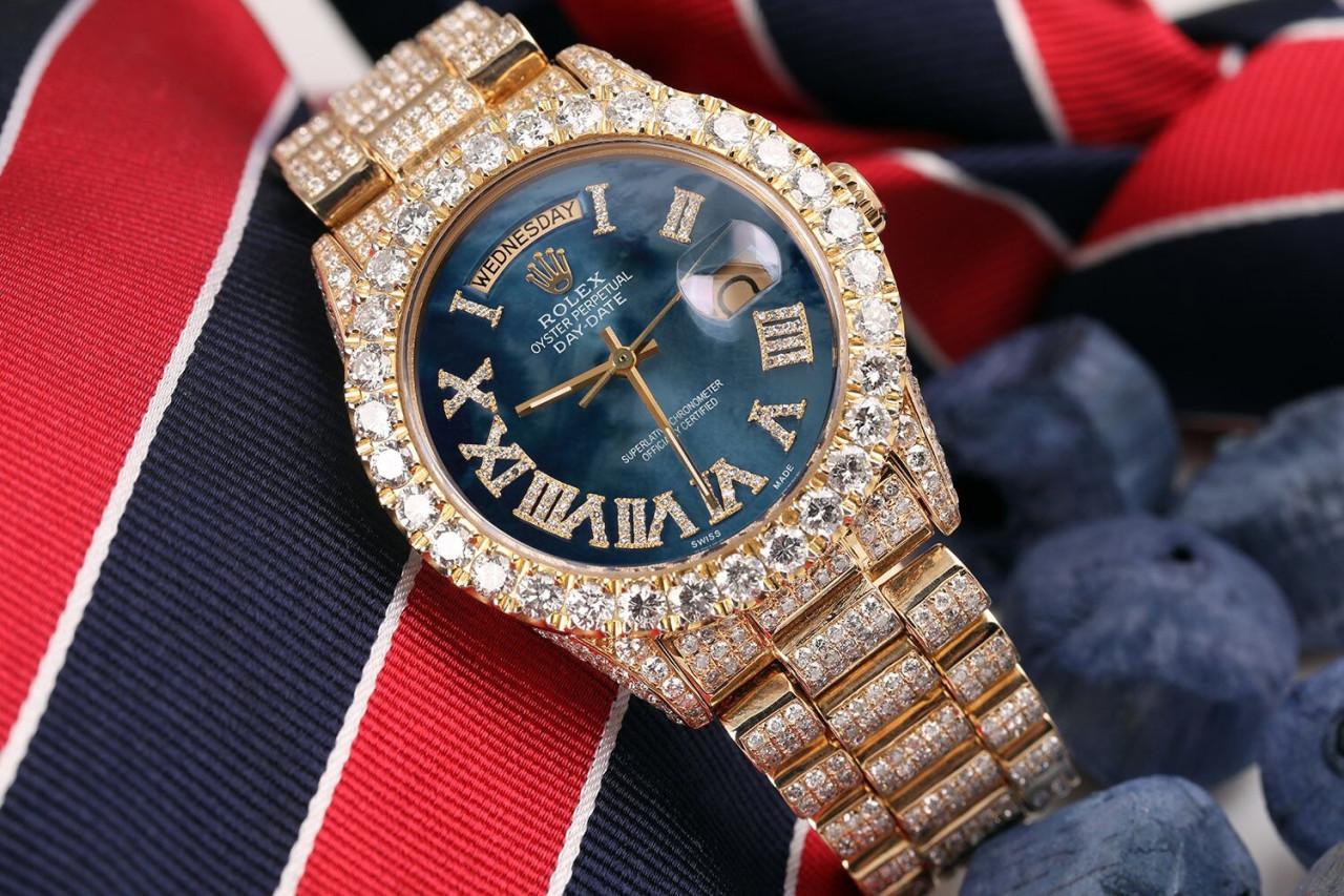 Rolex maßgefertigtes Diamant-Tages-Date mit blauem Perlen-Diamant-Diamant-Zifferblatt 18038 Herren im Angebot