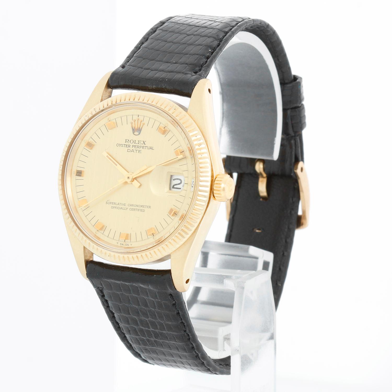 Rolex Date 1503 Men's Yellow Gold Sigma Dial Watch In Excellent Condition For Sale In Dallas, TX