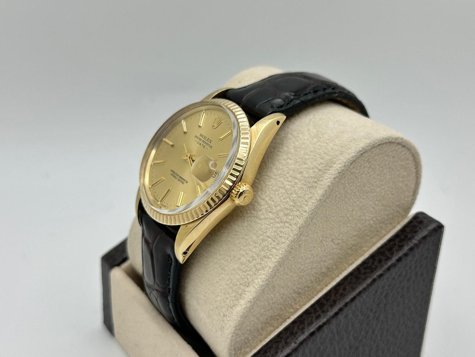 Rolex Date 15037 quadrante champagne cinturino in pelle in oro giallo 14 carati In condizioni buone in vendita a San Diego, CA