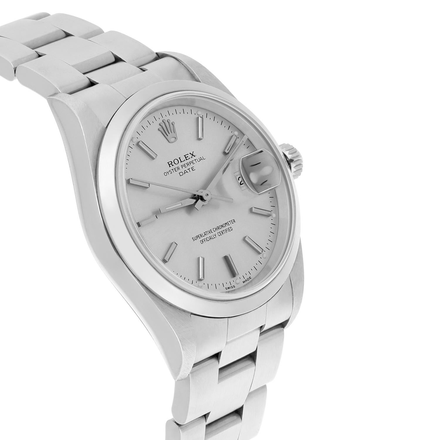 Rolex Date 34mm Stainless Steel Watch Oyster Band Silver Dial Circa 2001 15200 Excellent état - En vente à New York, NY