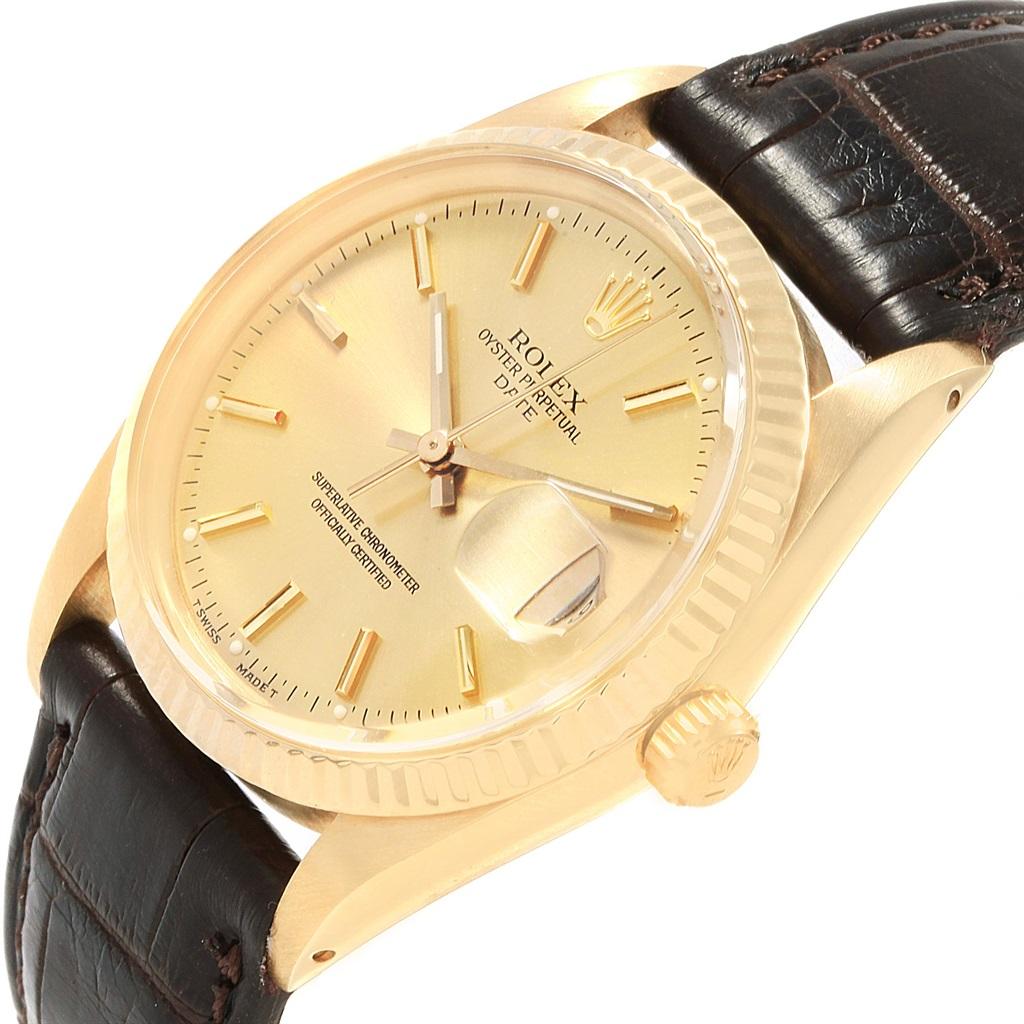 Rolex Date Men's 14 Karat Yellow Gold Vintage Men’s Watch 15037 For Sale 3