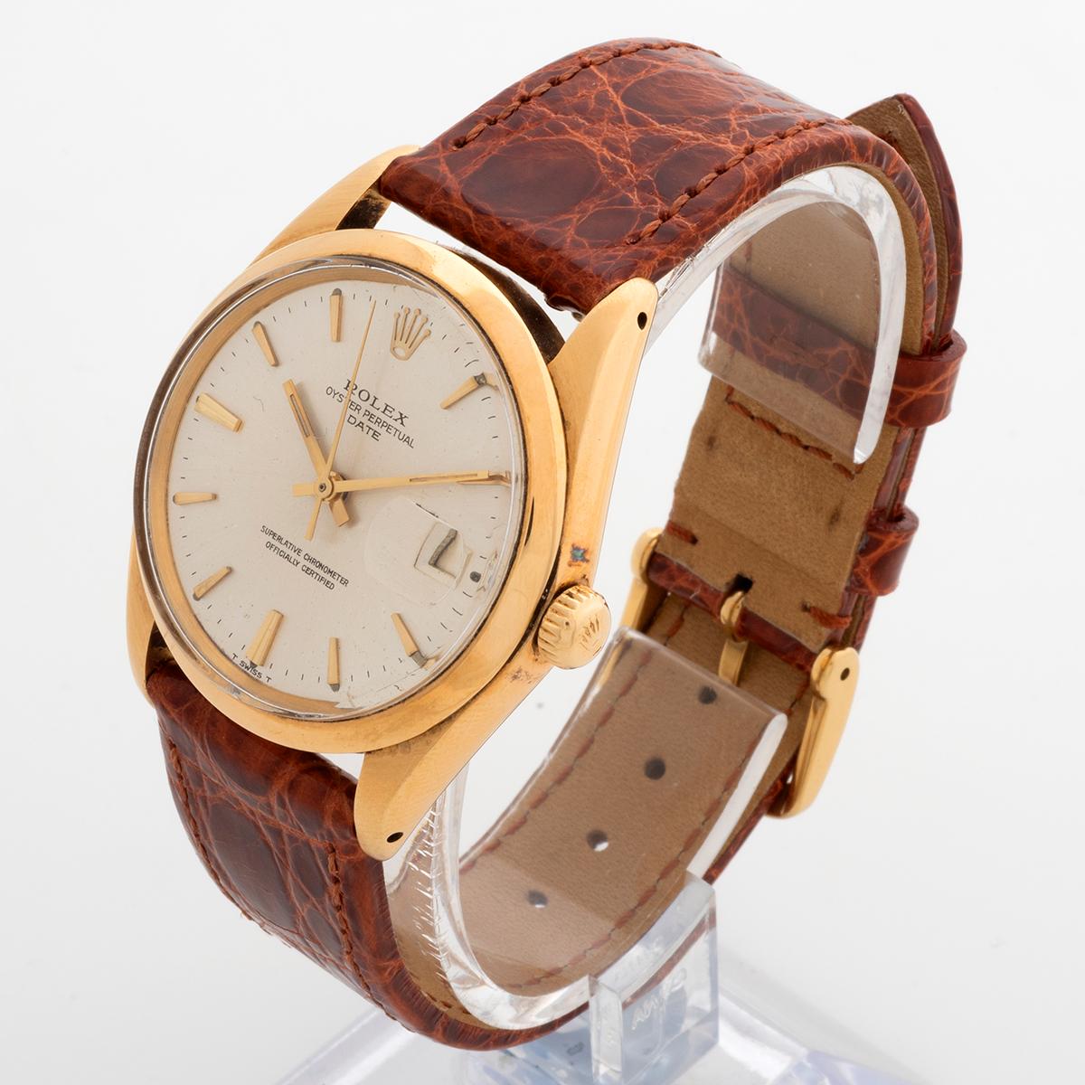 Rolex Date Ref 1500, caja de oro amarillo de 34 mm, esfera ligeramente patinada, año c1967 en Bueno estado para la venta en Canterbury, England