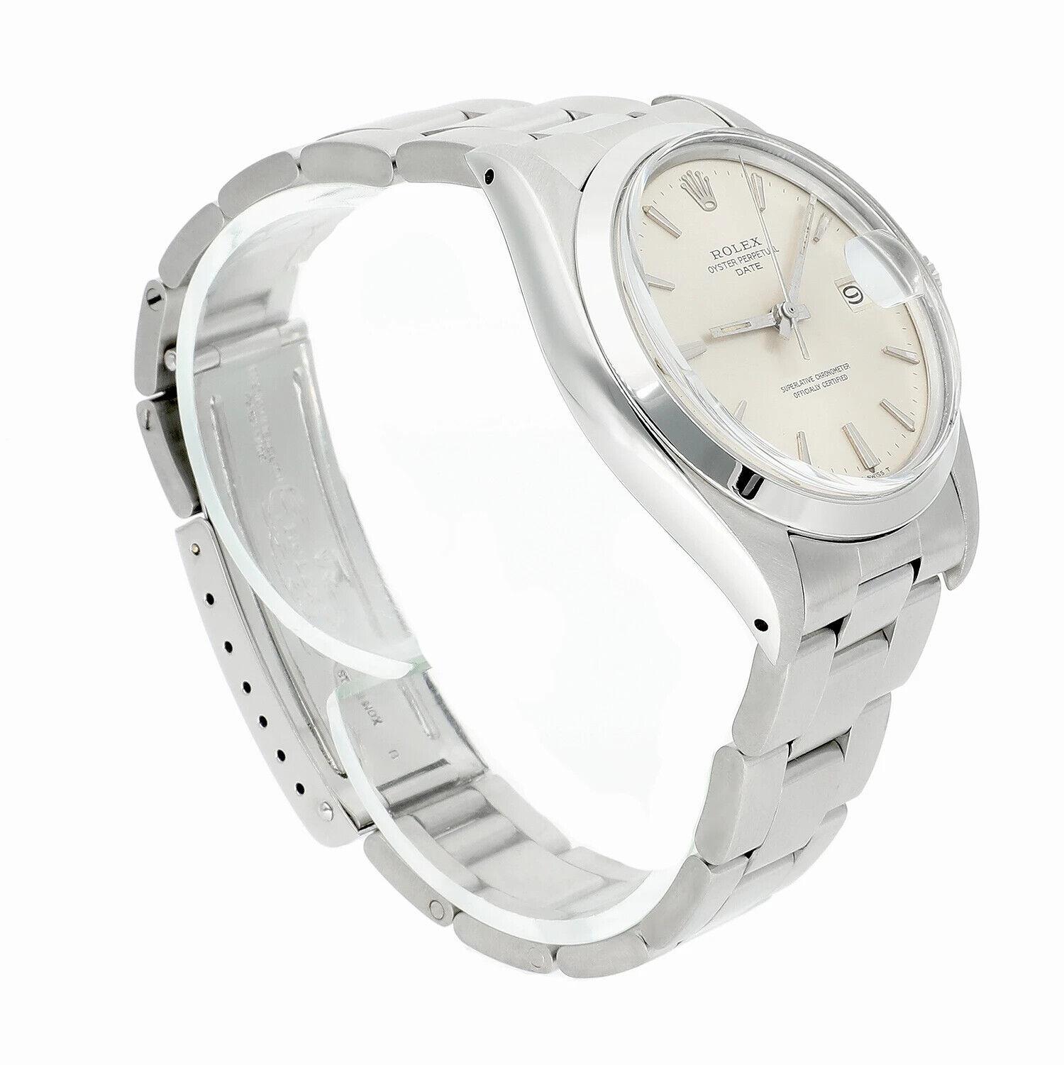 Women's or Men's Rolex Date Stainless Steel Silver Dial Vintage Watch 1500 Circa 1978 For Sale