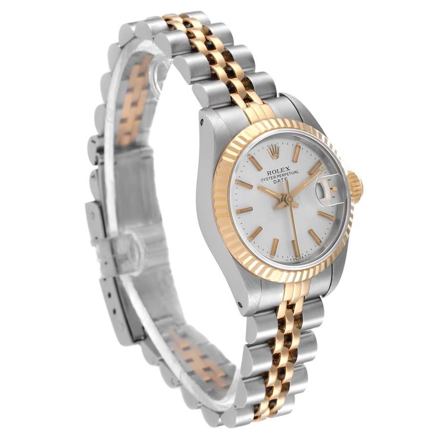 Rolex Date Damenuhr aus Stahl und Gelbgold mit geriffelter Lünette 69173 im Zustand „Hervorragend“ im Angebot in Atlanta, GA