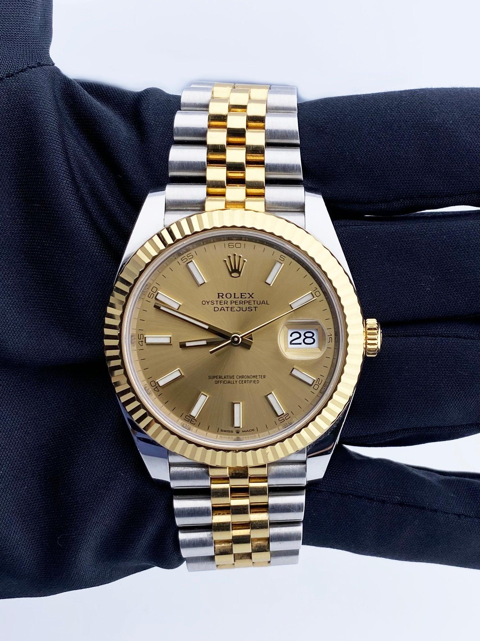 Rolex Datejust 126333 Champagne Dial Mens Watch Box & Papers In Excellent Condition In Great Neck, NY