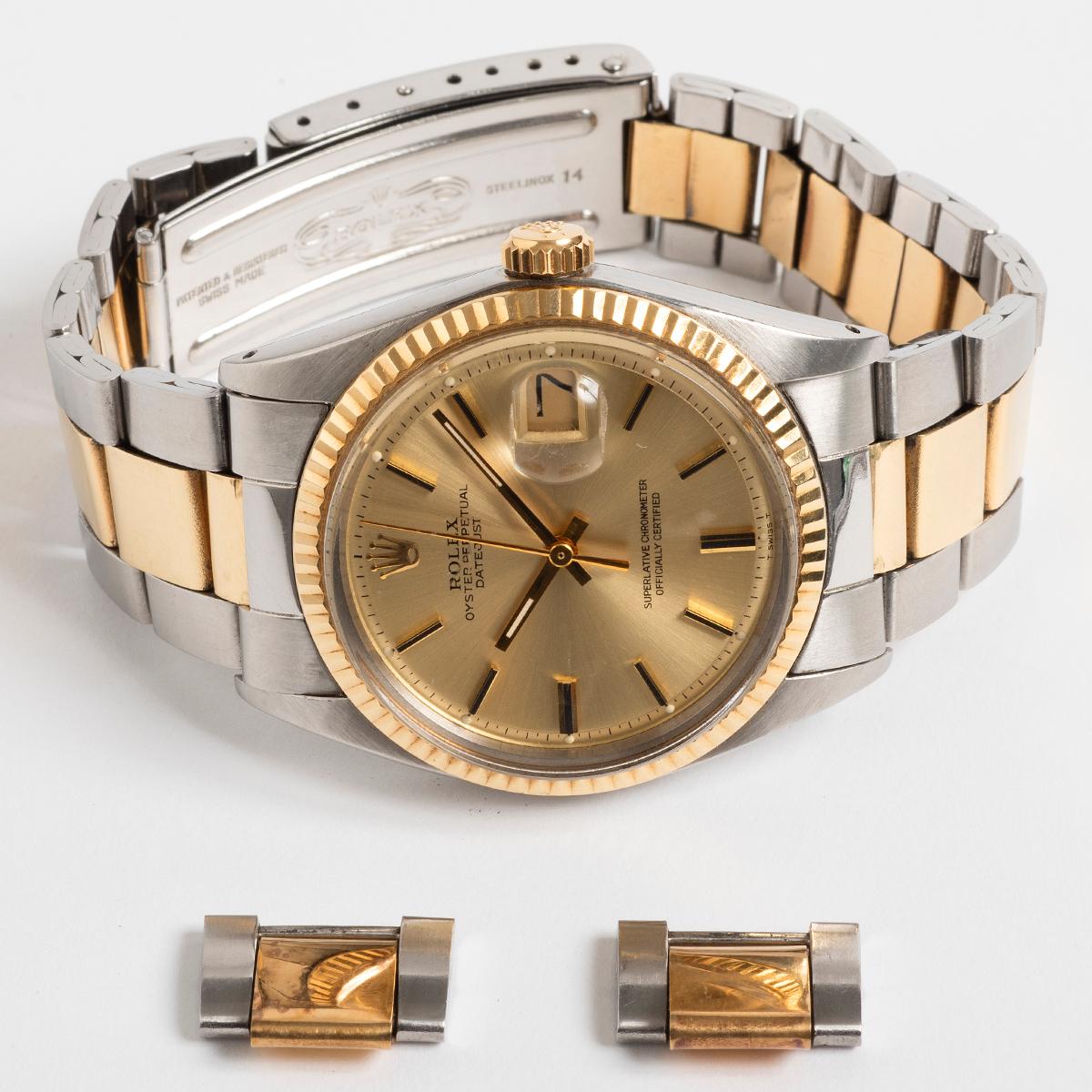 Rolex Datejust 1600 Wristwatch. Yellow Gold Fluted Bezel, Champagne Dial, 1972 For Sale 1