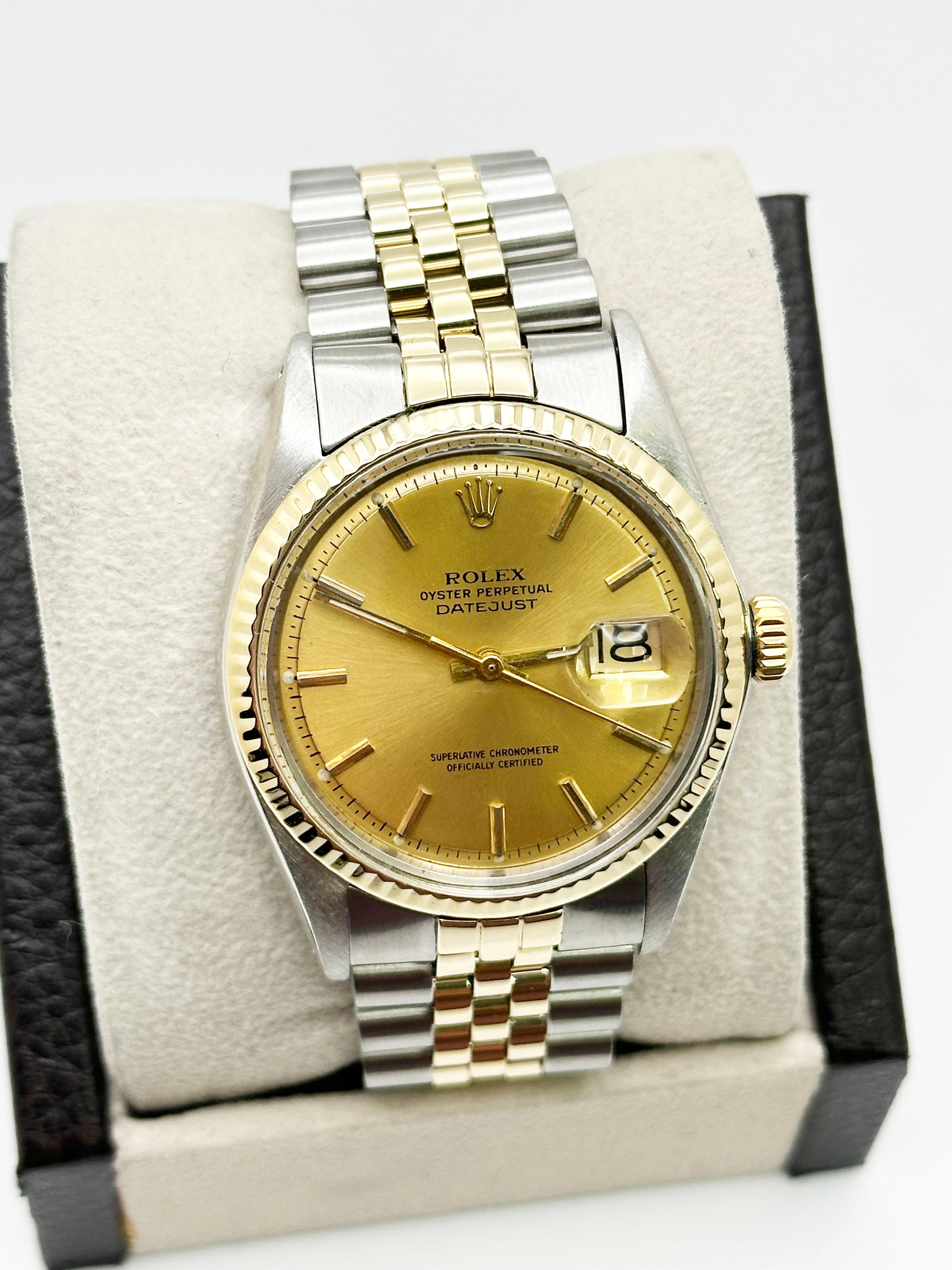 Style Number: 1601



Serial: 3585***



Year: 1973

 

Model: Datejust

 

Case Material: Stainless Steel

 

Band: 14K Yellow Gold & Stainless Steel

 

Bezel: 14K Yellow Gold

 

Dial: Champagne Pie Pan Dial

 

Face: Acrylic

 

Case Size: