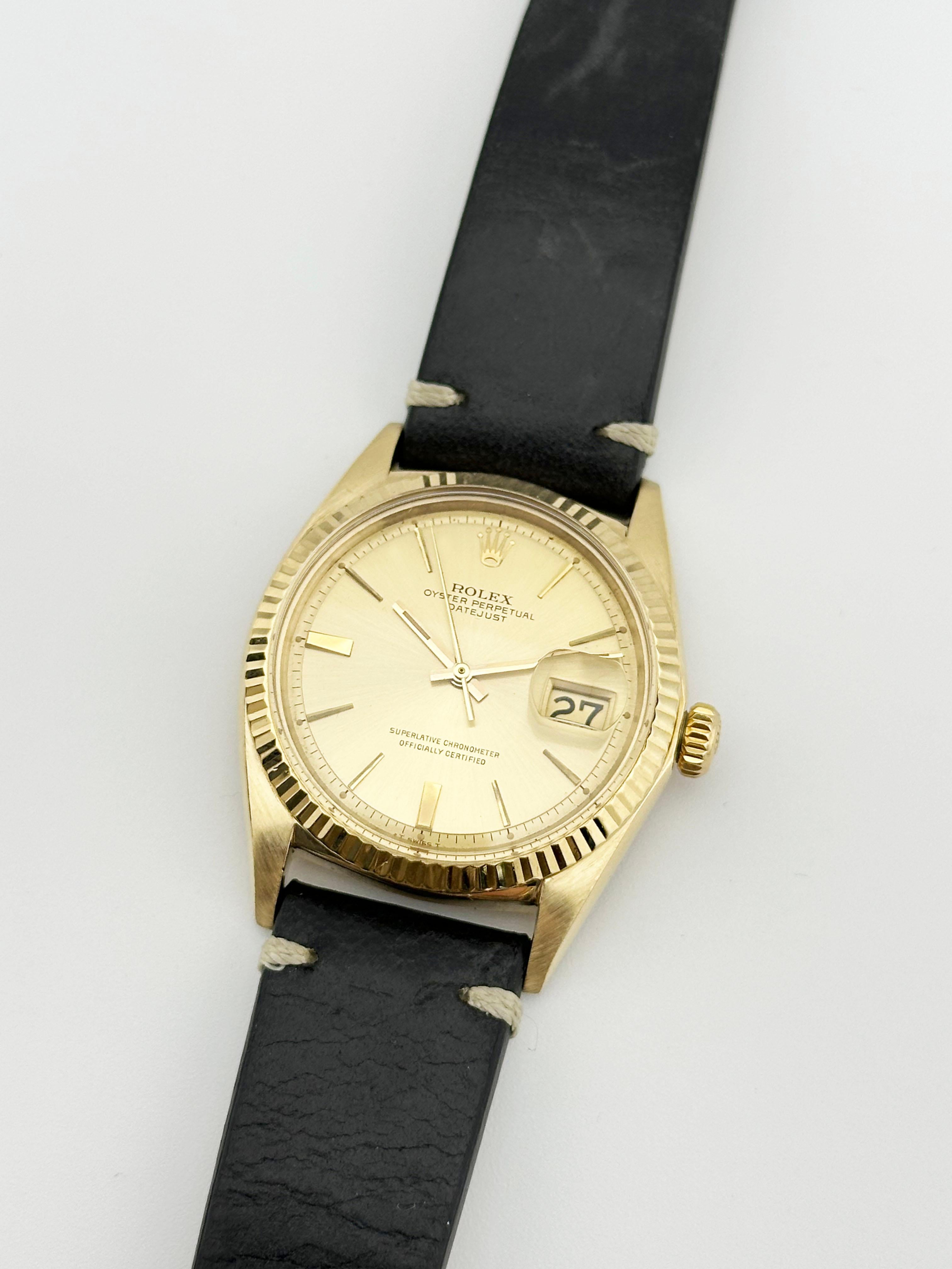 Rolex Datejust 1601 Champagne Pie Pan Doorstop Dial Leather Strap In Excellent Condition For Sale In San Diego, CA