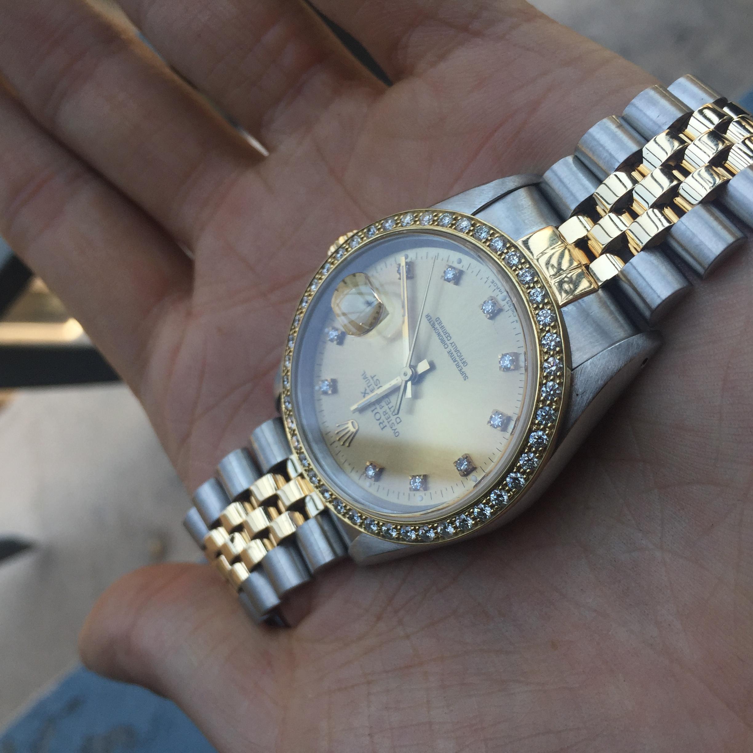 Fabricante	- Rolex
Modelo Datejust
Model No. -16013
Estado -Excelente - Sin golpes, abolladuras ni arañazos importantes.
Sexo -Hombre - 36mm
Características	-Automático, Fecha
Caja -Acero inoxidable y oro amarillo
Marque	- Champán 
Bisel -Bisel de