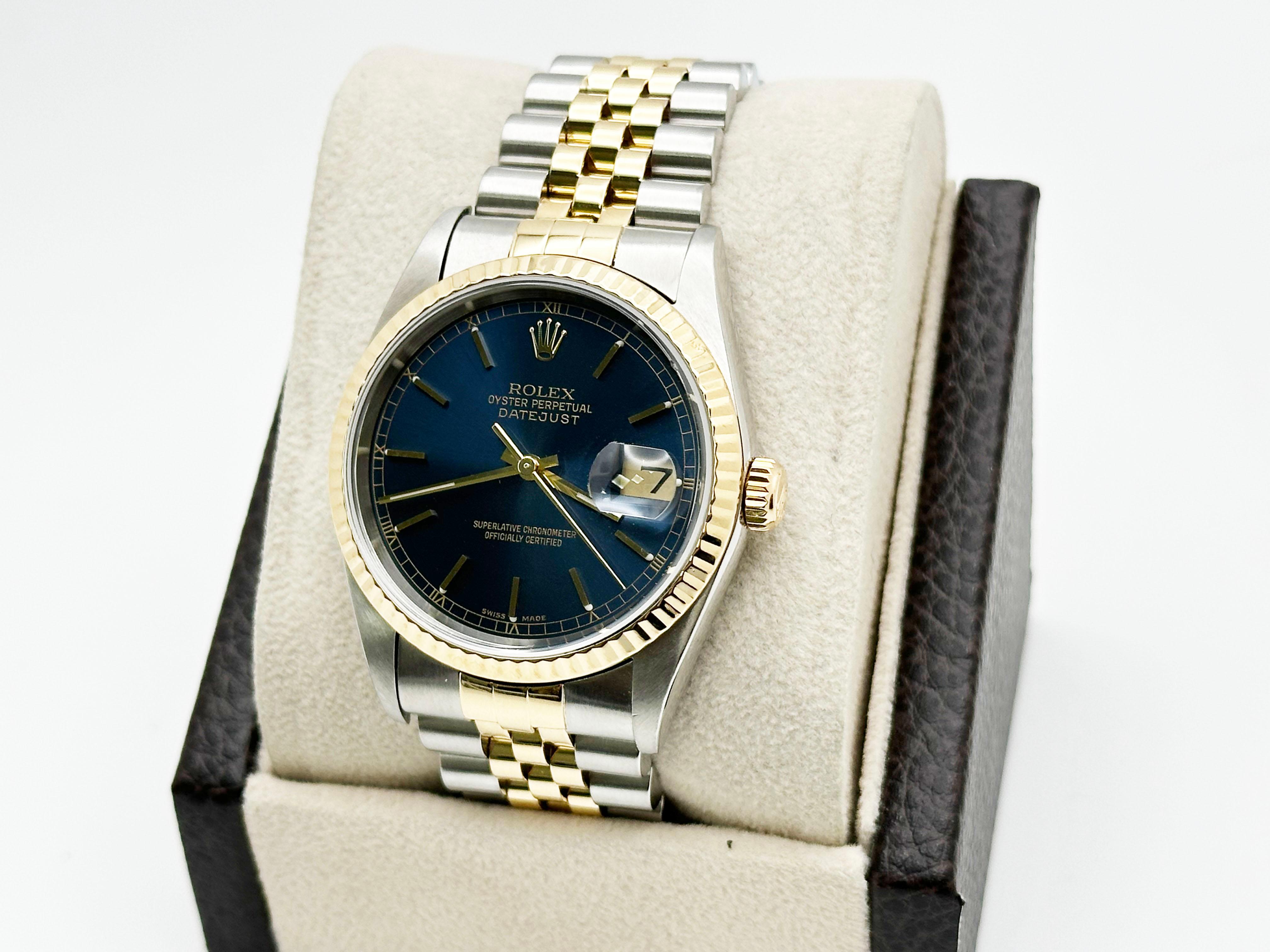 Rolex Datejust 16233 36mm Blue Dial 18K Yellow Gold Steel Box Paper 2002 In Excellent Condition For Sale In San Diego, CA