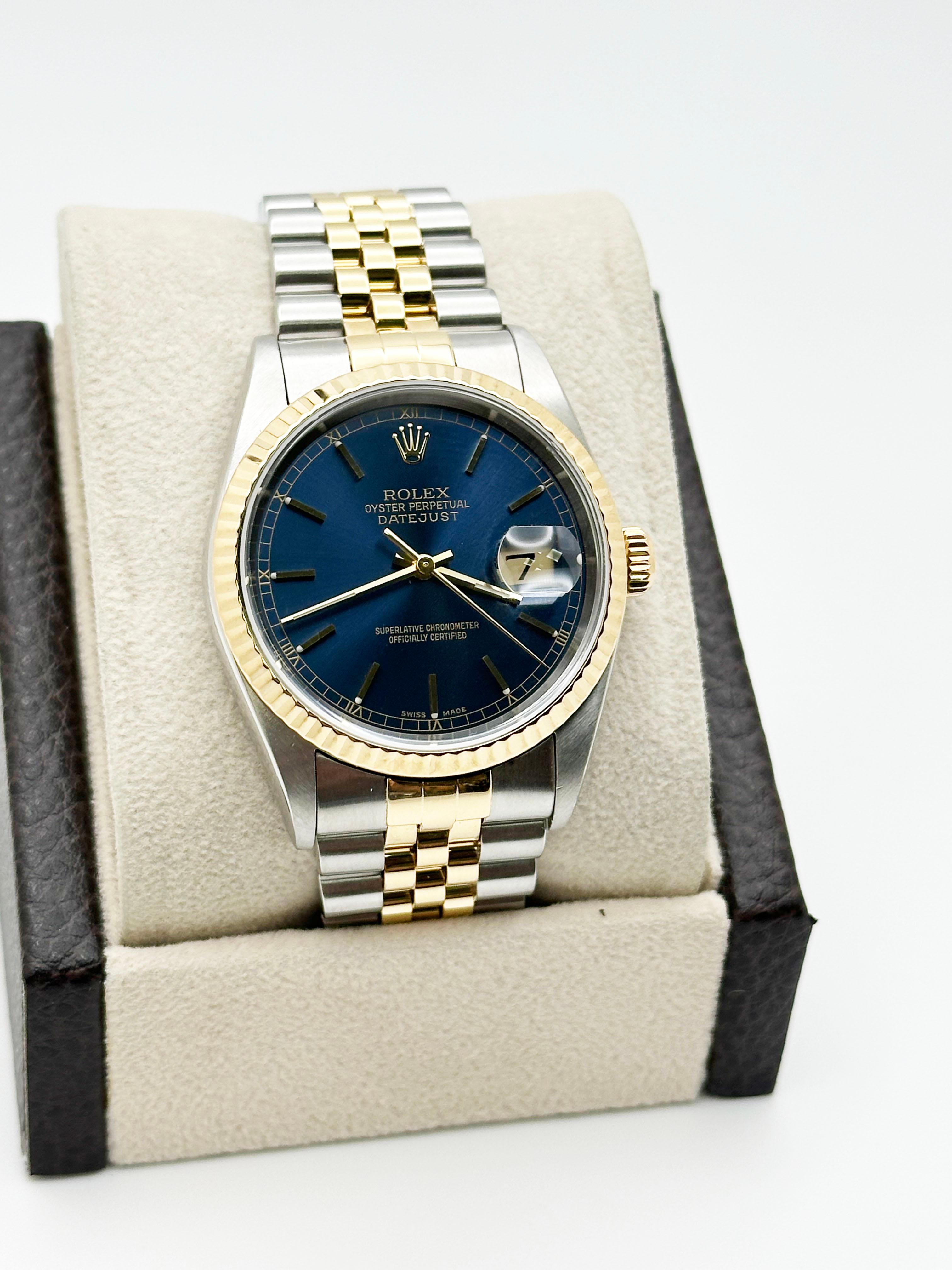 Men's Rolex Datejust 16233 36mm Blue Dial 18K Yellow Gold Steel Box Paper 2002 For Sale
