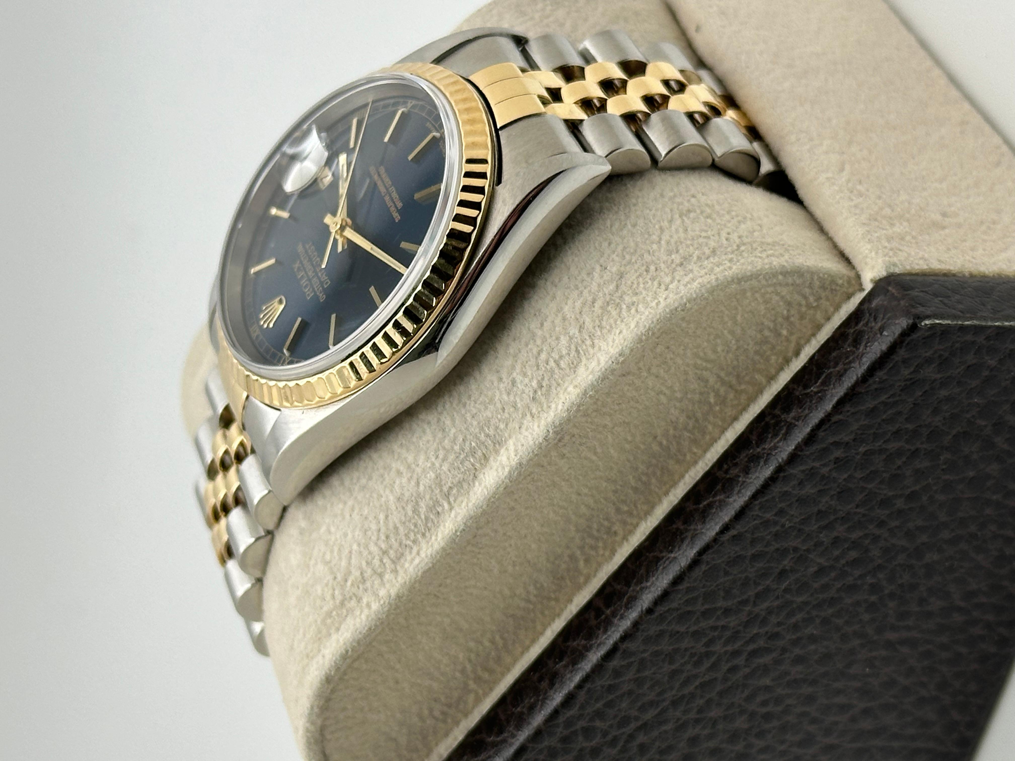 Rolex Datejust 16233 36mm Blue Dial 18K Yellow Gold Steel Box Paper 2002 For Sale 2
