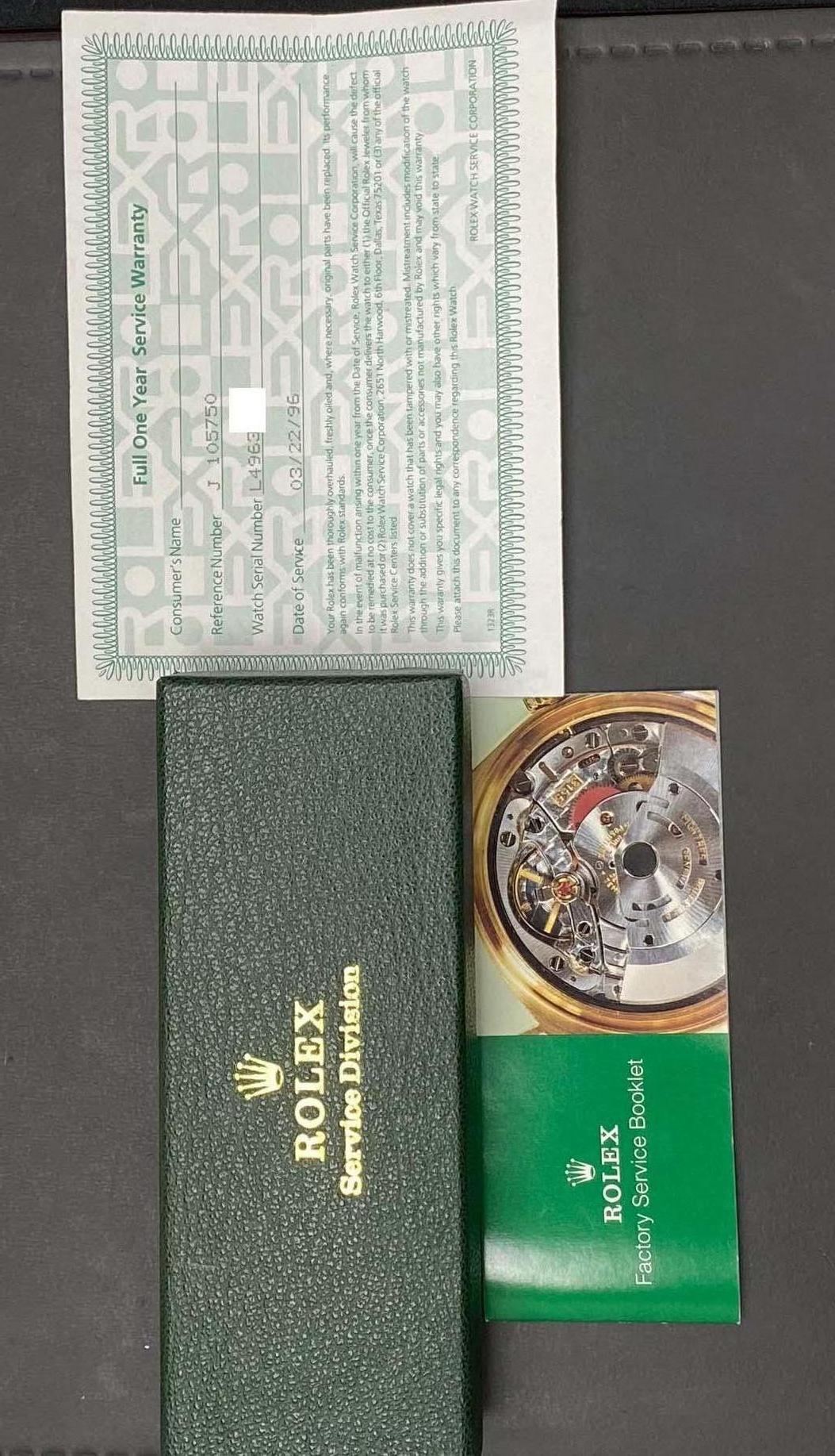 Rolex Datejust 16233 Black Dial 18 Karat Yellow Gold Steel Box Service Paper In Excellent Condition In San Diego, CA