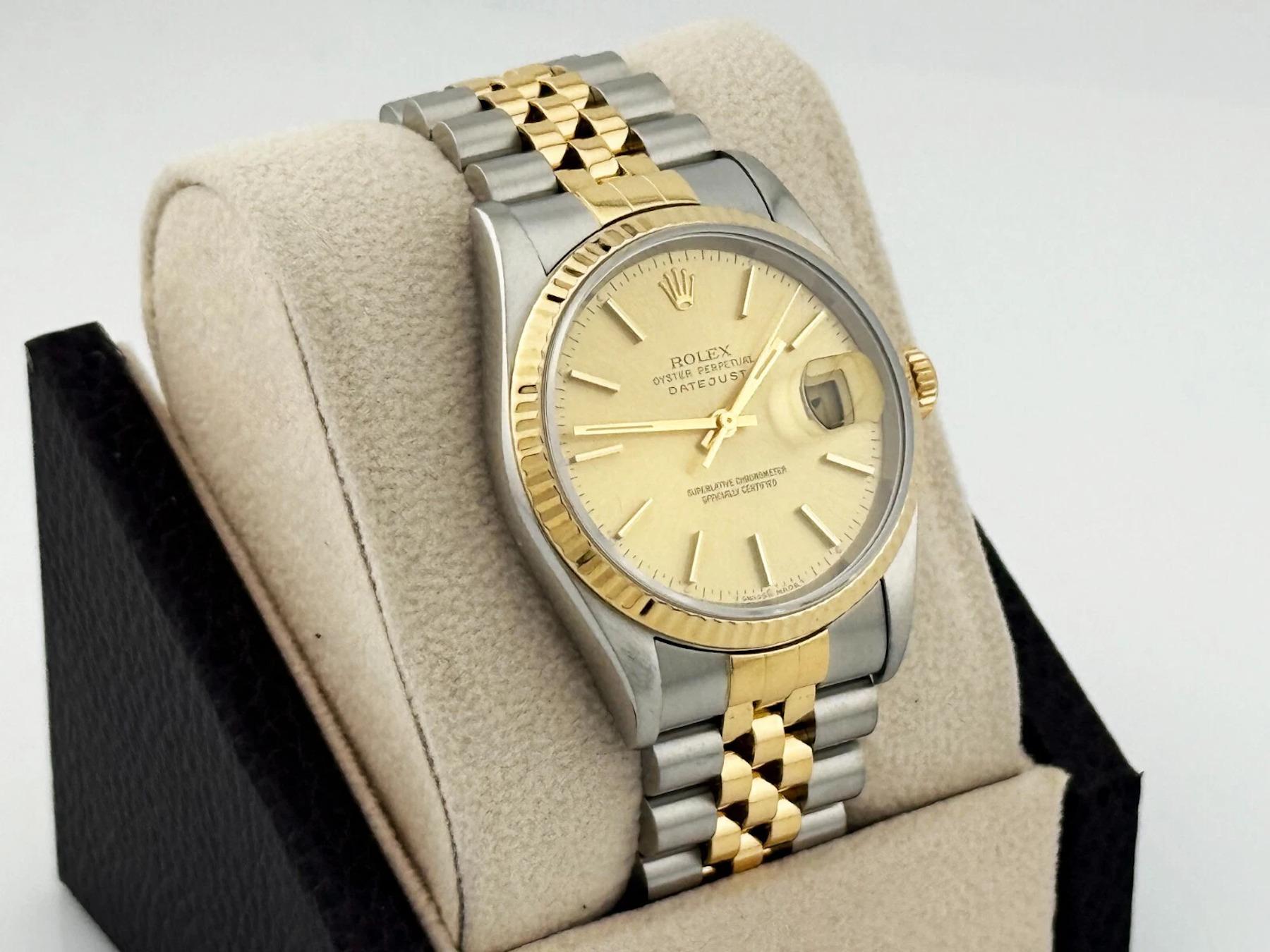 Rolex Datejust 16233 Champagne Dial 18K Yellow Gold Steel Box Paper 36mm In Excellent Condition In San Diego, CA