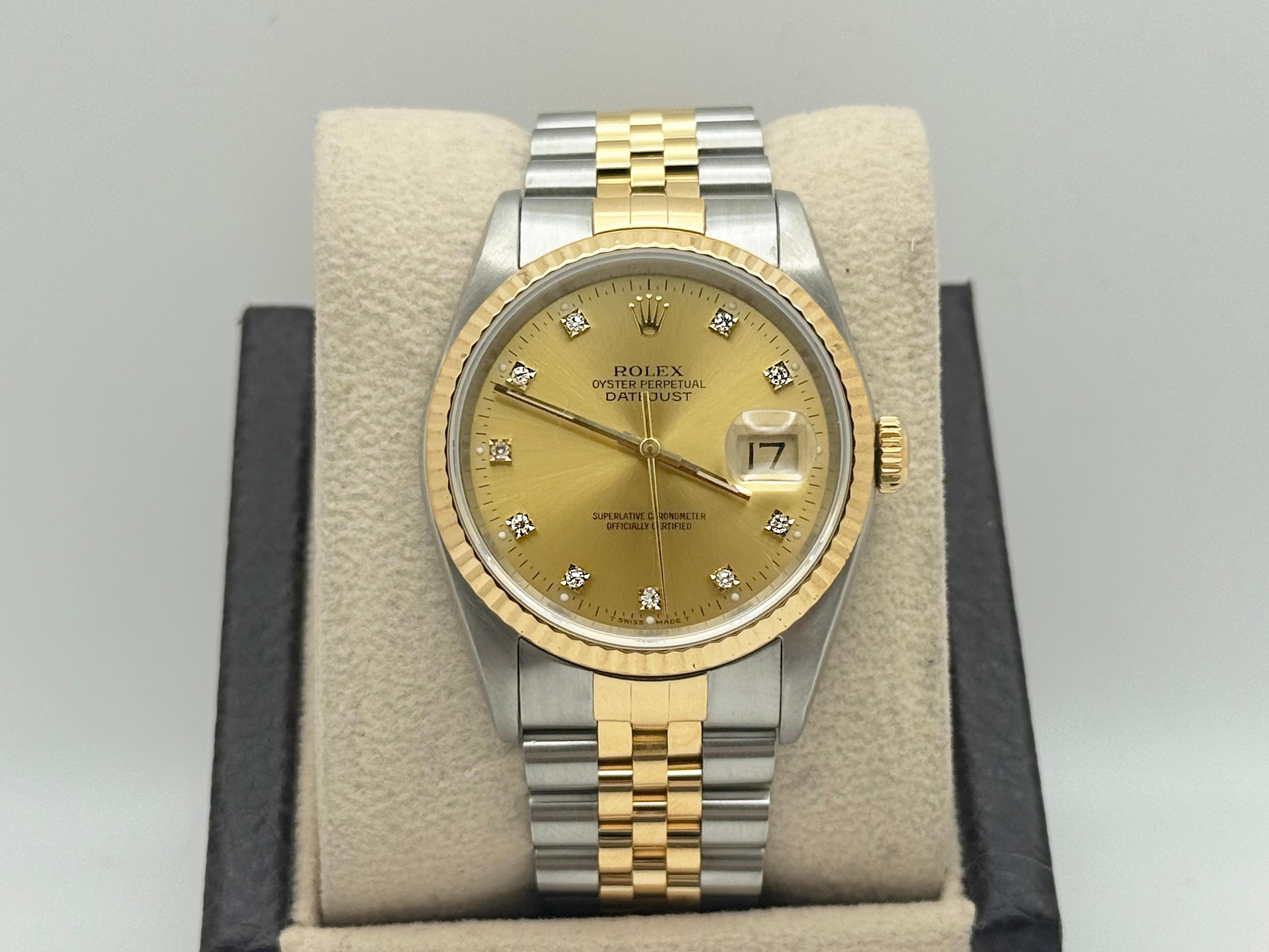 Numéro de style : 16233

Série : X36****

Année : 1991

Modèle : Rolex Datejust

Matériau du boîtier : Acier inoxydable

Bracelet : Jubilé en or jaune 18K et acier inoxydable


Lunette : or jaune 18K cannelé


Cadran : cadran à diamants champagne