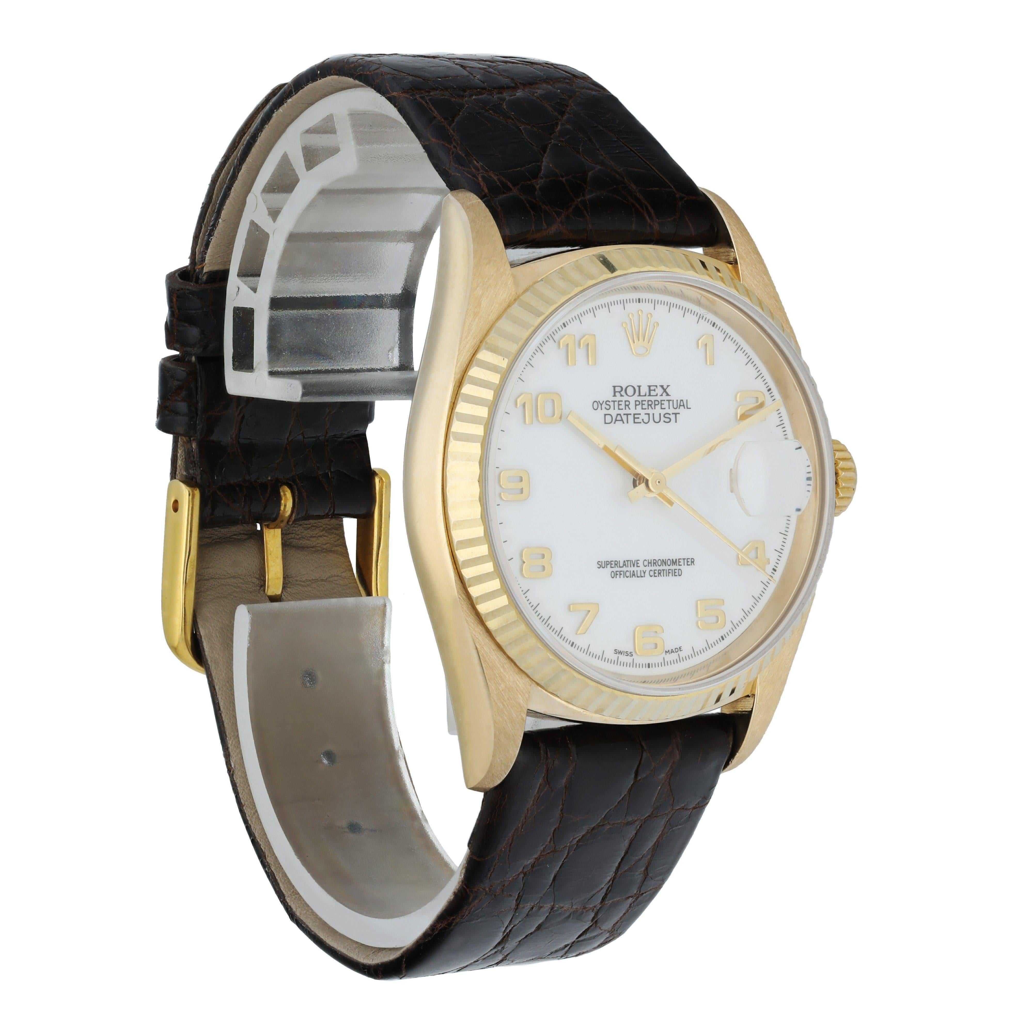 Rolex DateJust 16238 18 Karat Yellow Gold Men's Watch For Sale 1