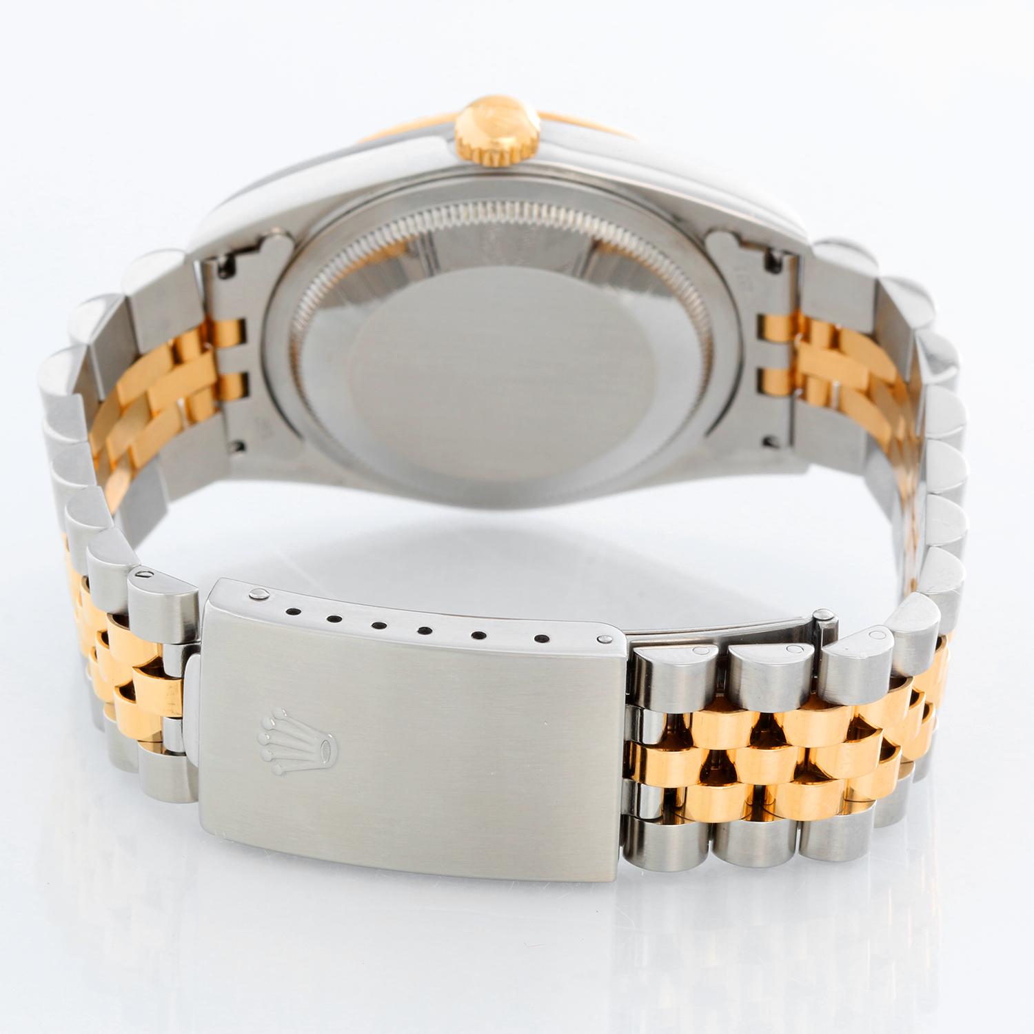 Rolex Datejust 2-Tone Men's Steel & Gold Watch 16233 In Excellent Condition In Dallas, TX